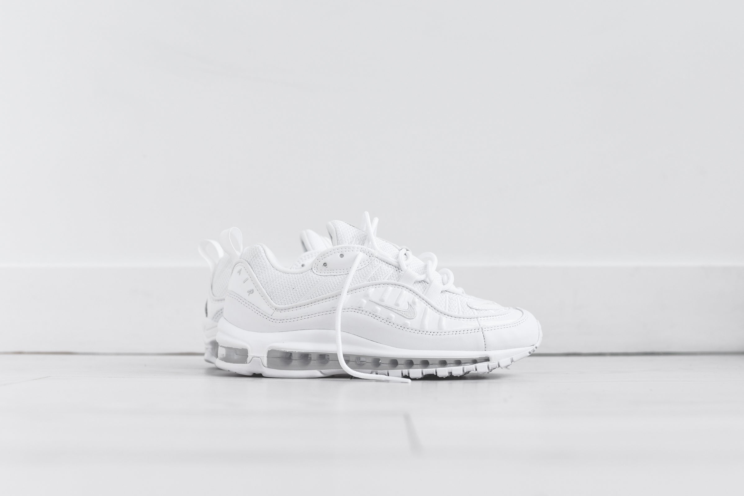mens nike air max 98 triple white