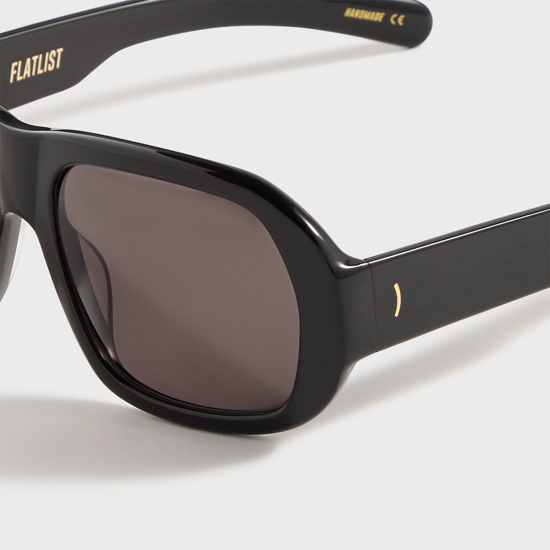 Flatlist Ford in Solid Black / Solid Black Lens