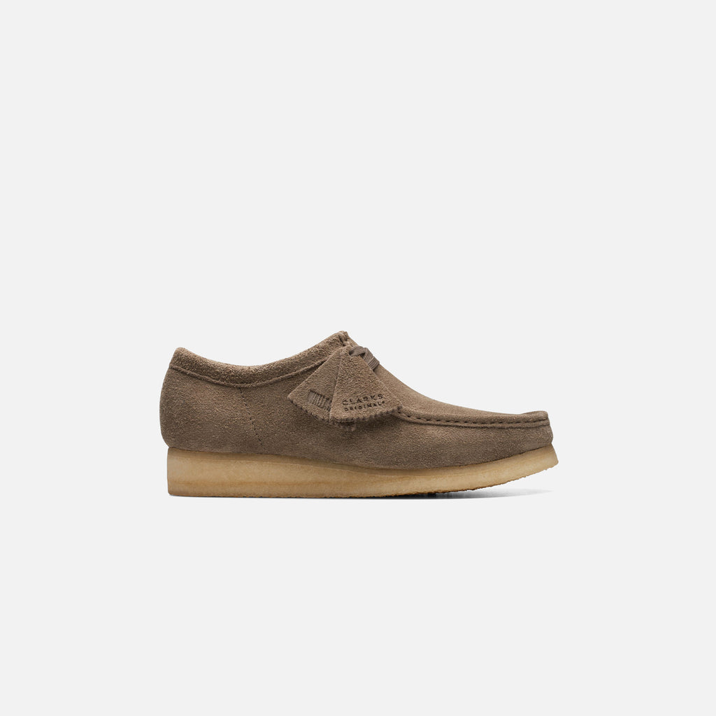 CLARKS RA#RACE430640 (013124 YS) Clarks Wallabee - Dark Grey Suede