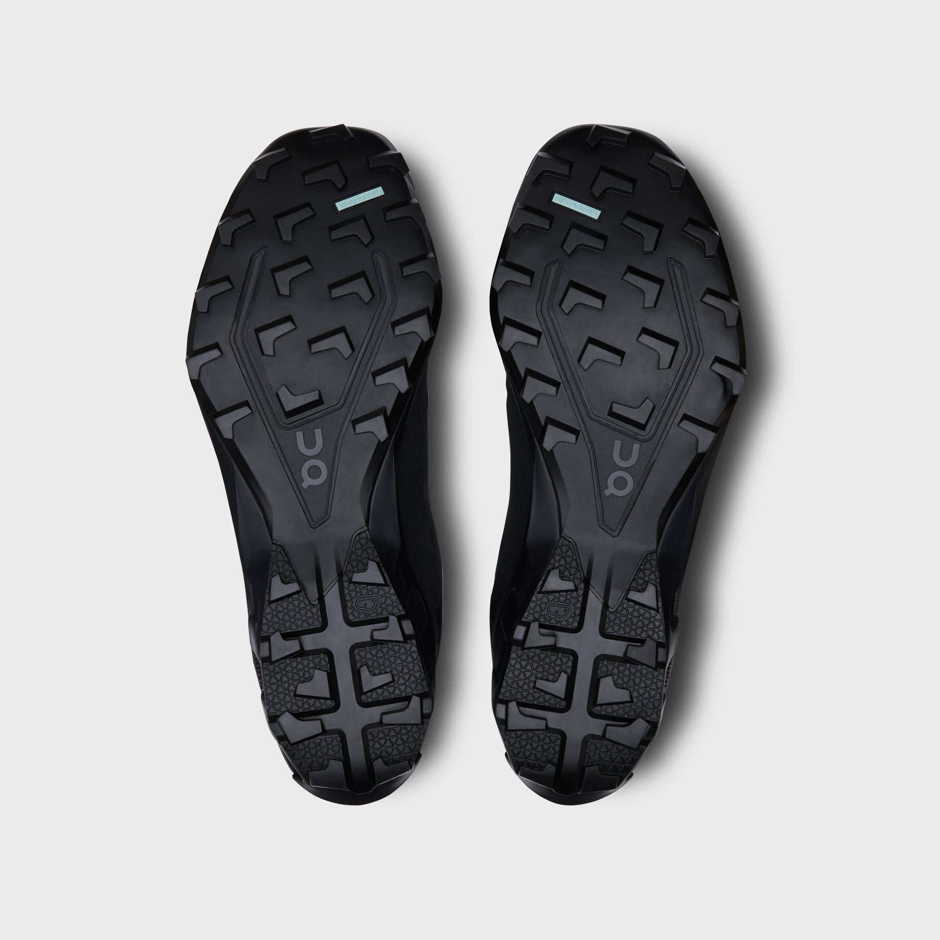 On x Post Archive Faction Cloudventure Peak - All Black