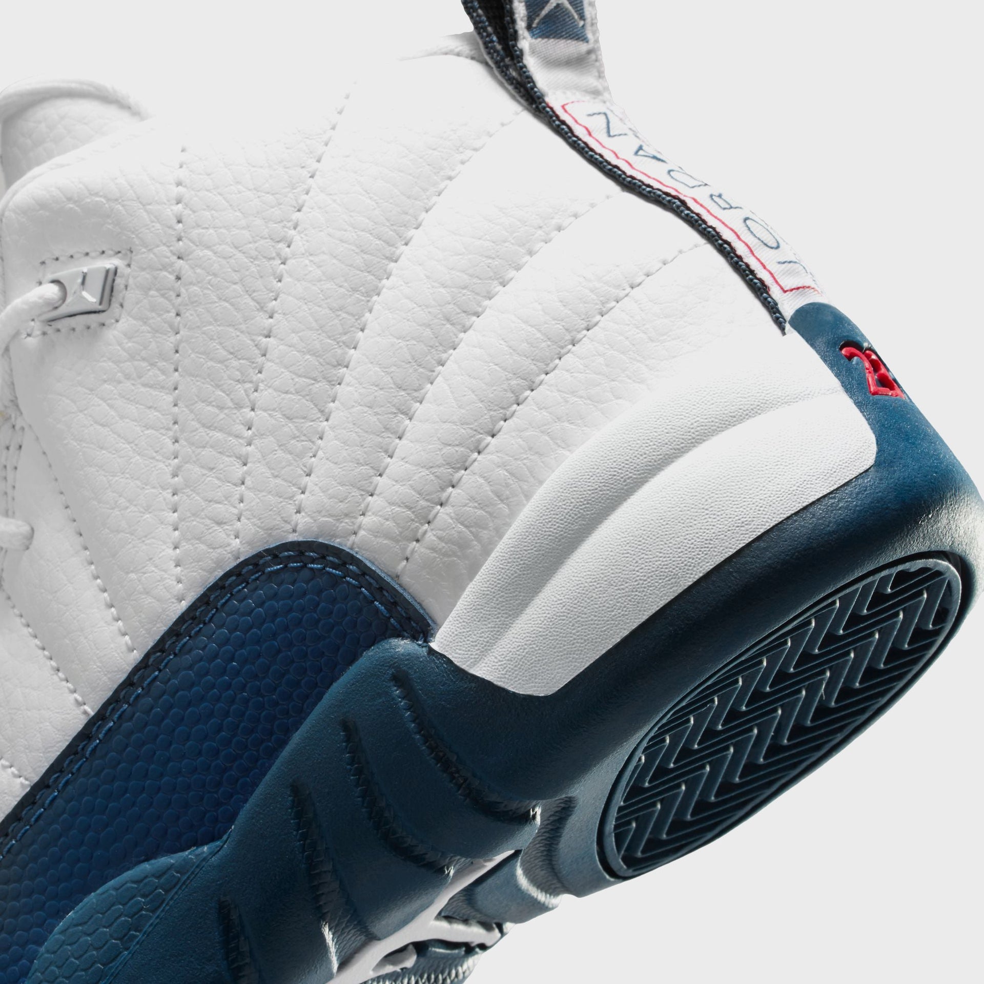 Jordan PS Air Jordan 12 Retro - White / French Blue / Metallic Silver
