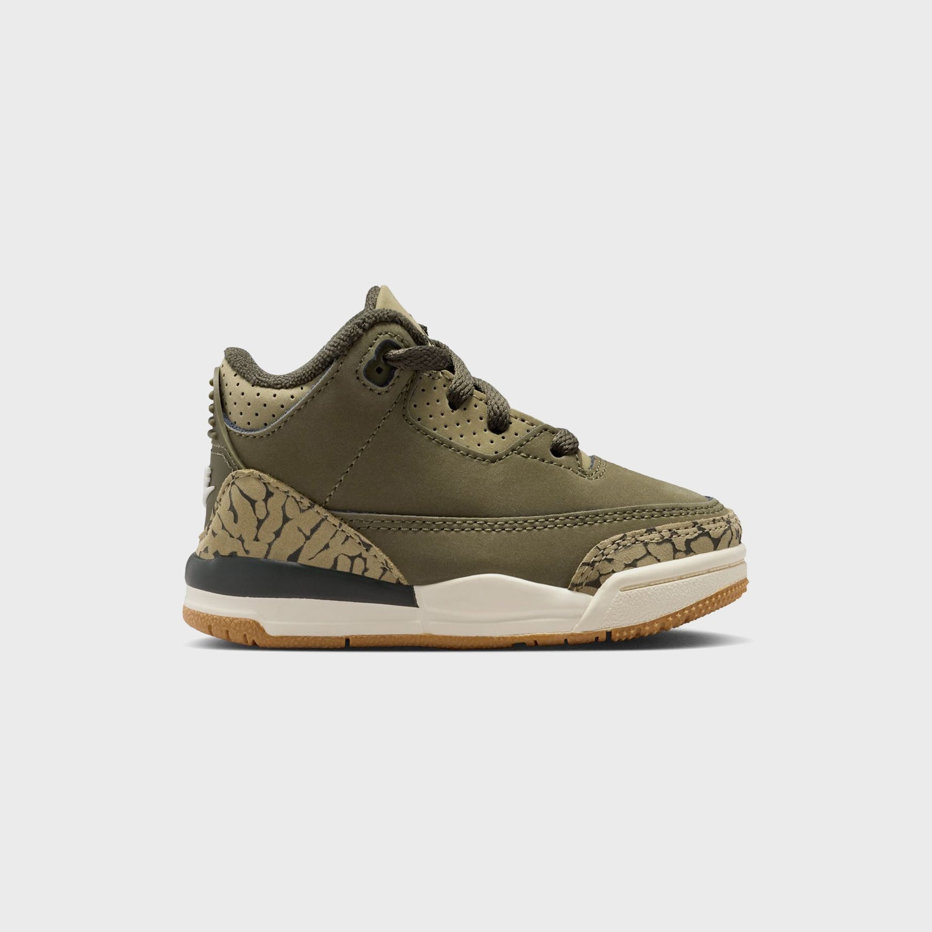 Jordan TD Air Jordan 3 Retro - Medium Olive / Sequoia / Neutral Olive / Sail / Total Crimson