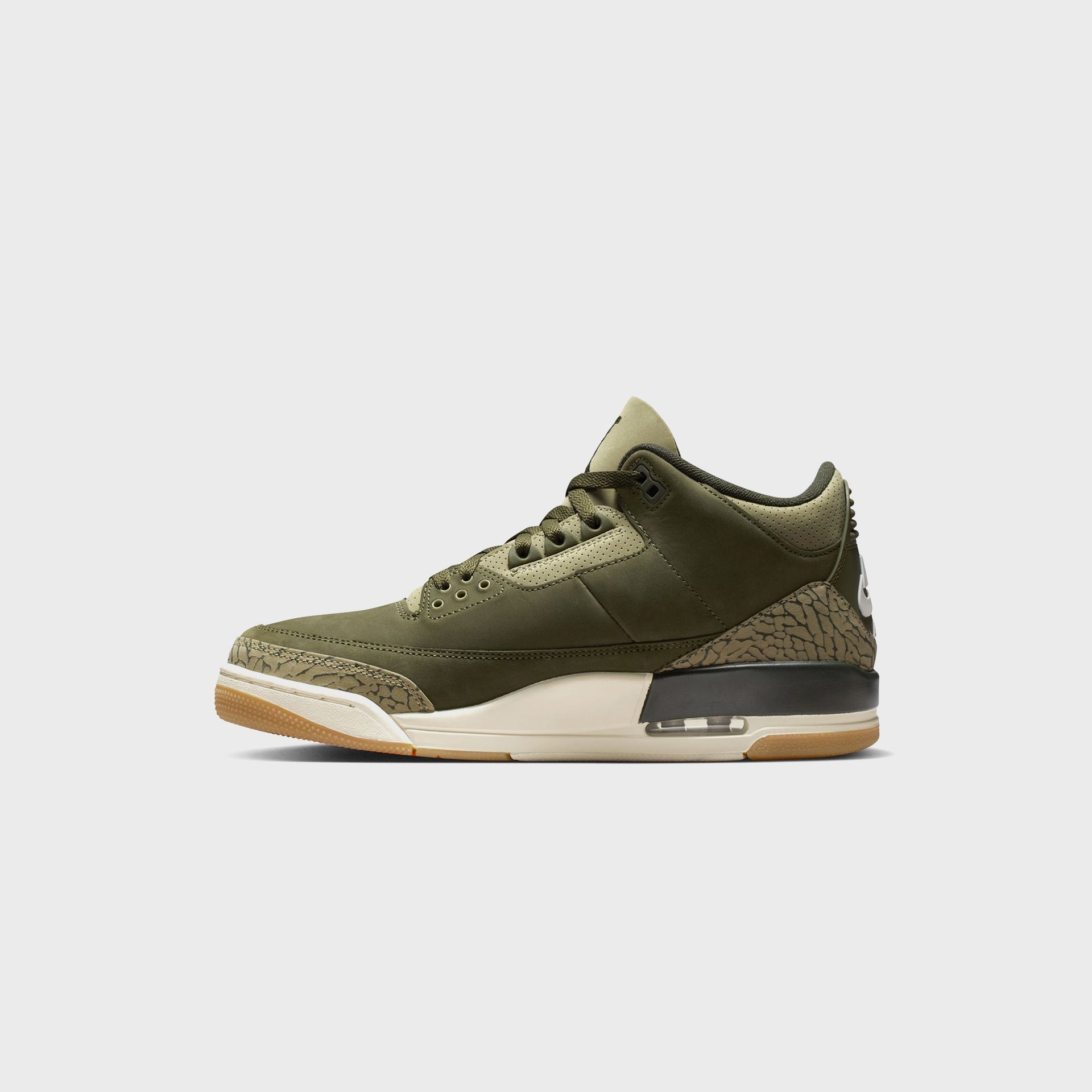 Jordan Air Jordan 3 Retro - Medium Olive / Sequoia / Neutral Olive / Sail / Total Crimson