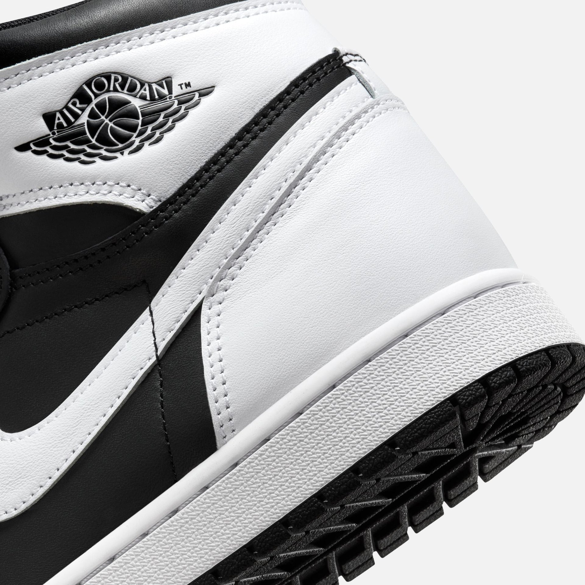 Jordan Air Jordan 1 Retro High OG - Black / White / White