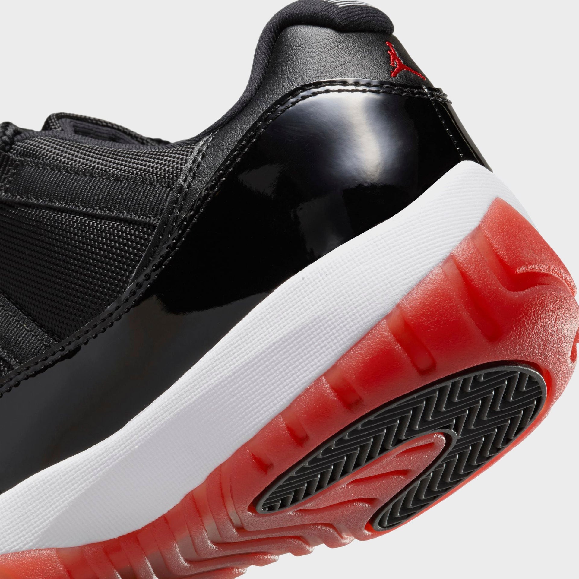 Jordan Air Jordan 11 Low - White / Varsity Red / Black
