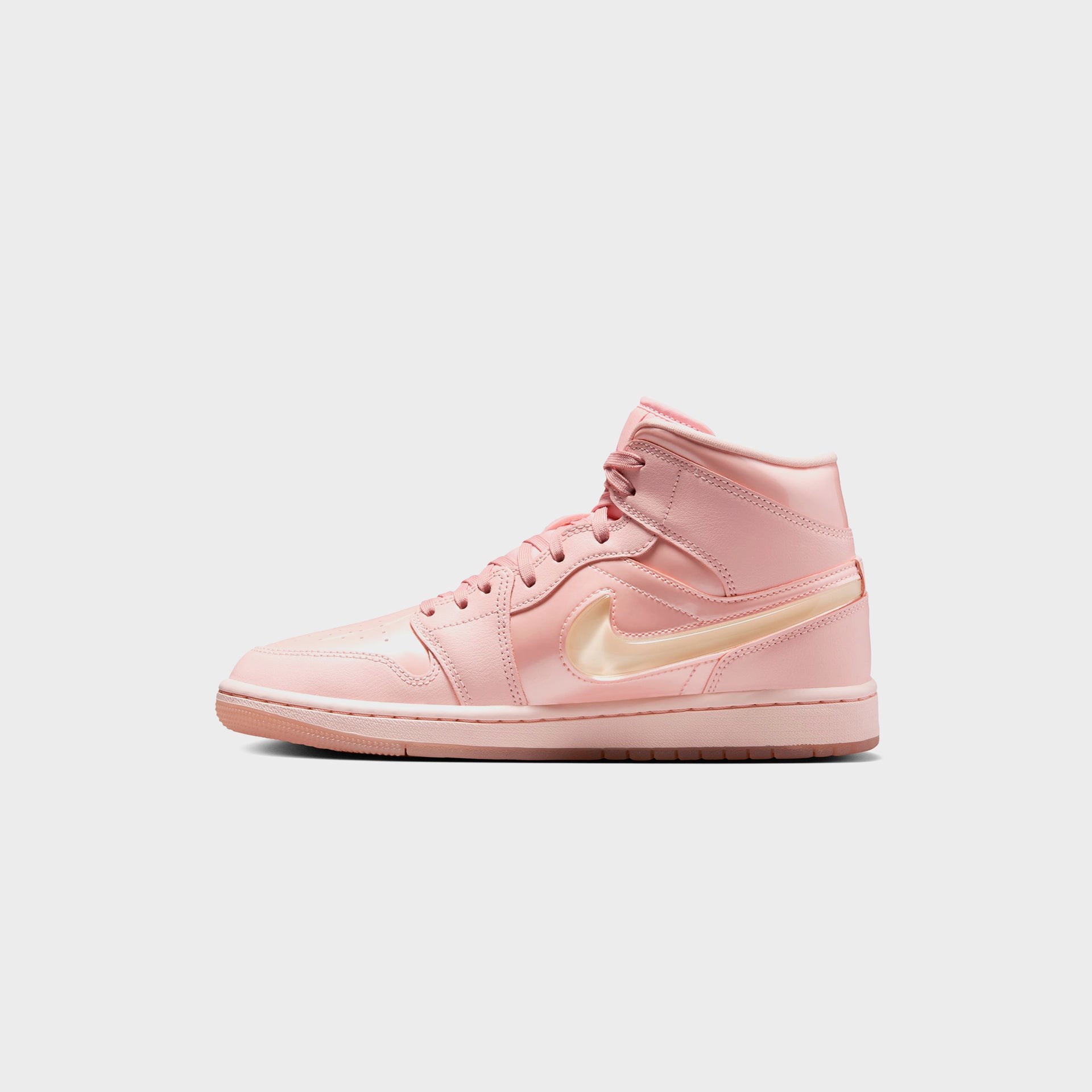 Nike Women's Air Jordan 1 Mid SE - Washed Coral / Pink Salt