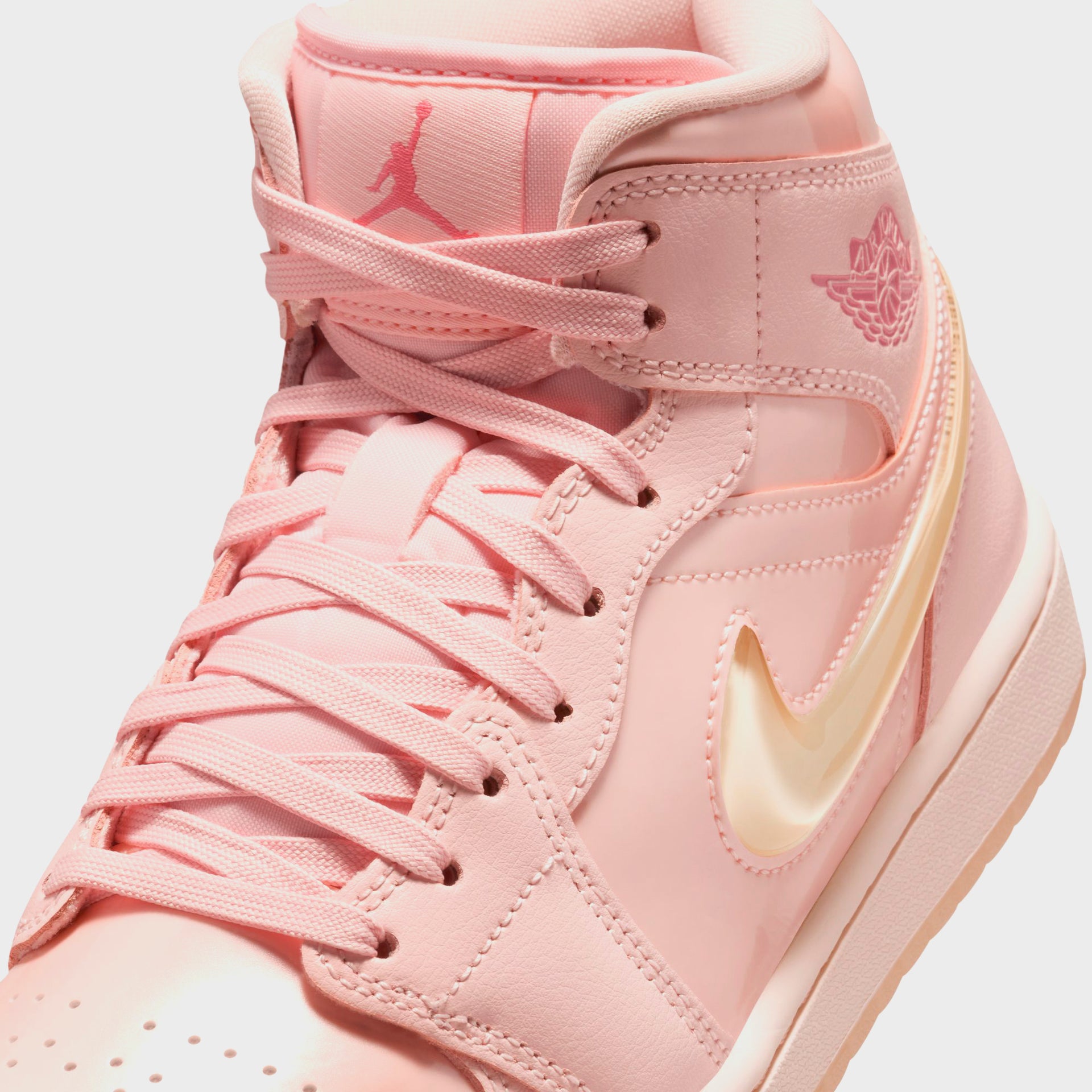 Nike Women's Air Jordan 1 Mid SE - Washed Coral / Pink Salt