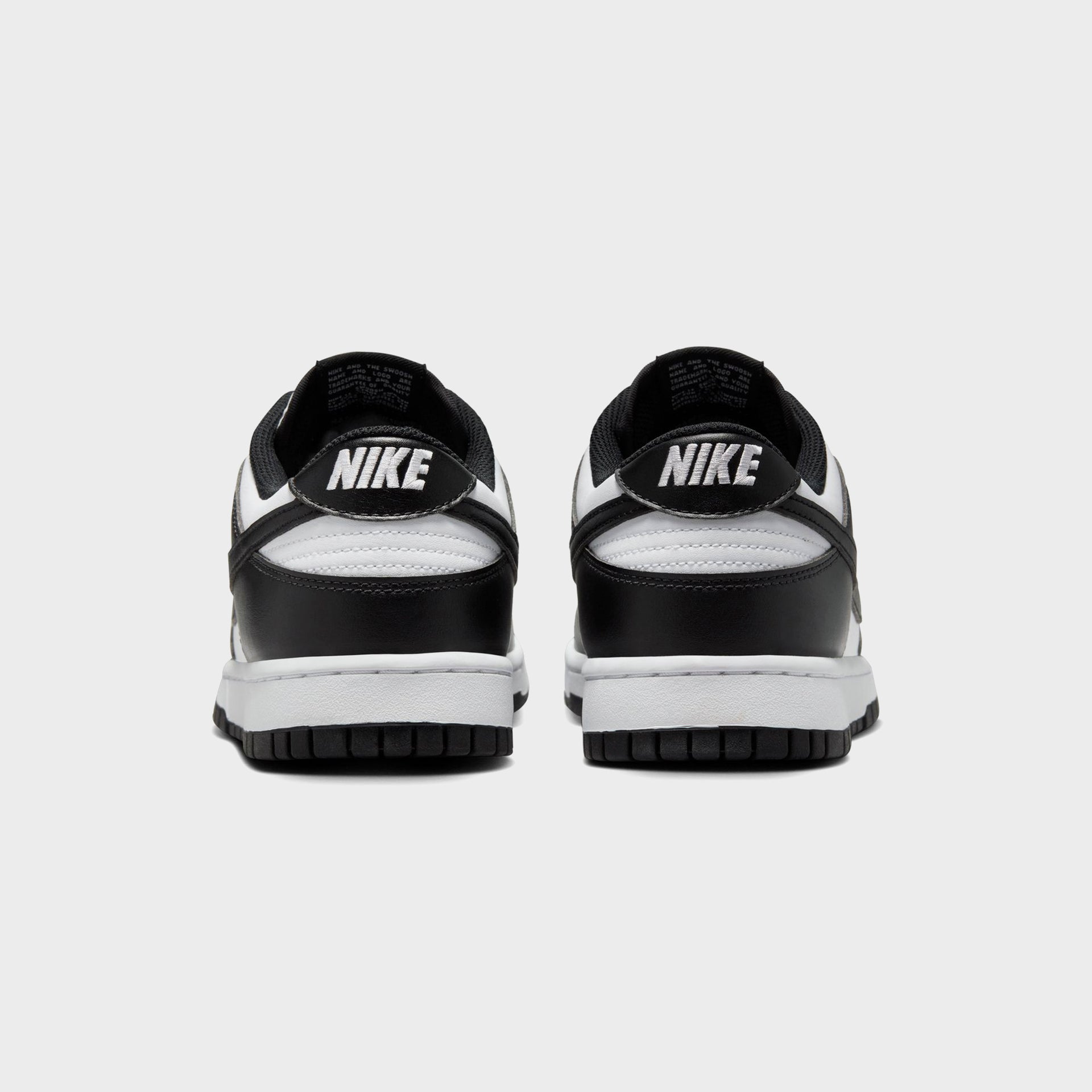 Nike Dunk Low Retro SE - White / Black