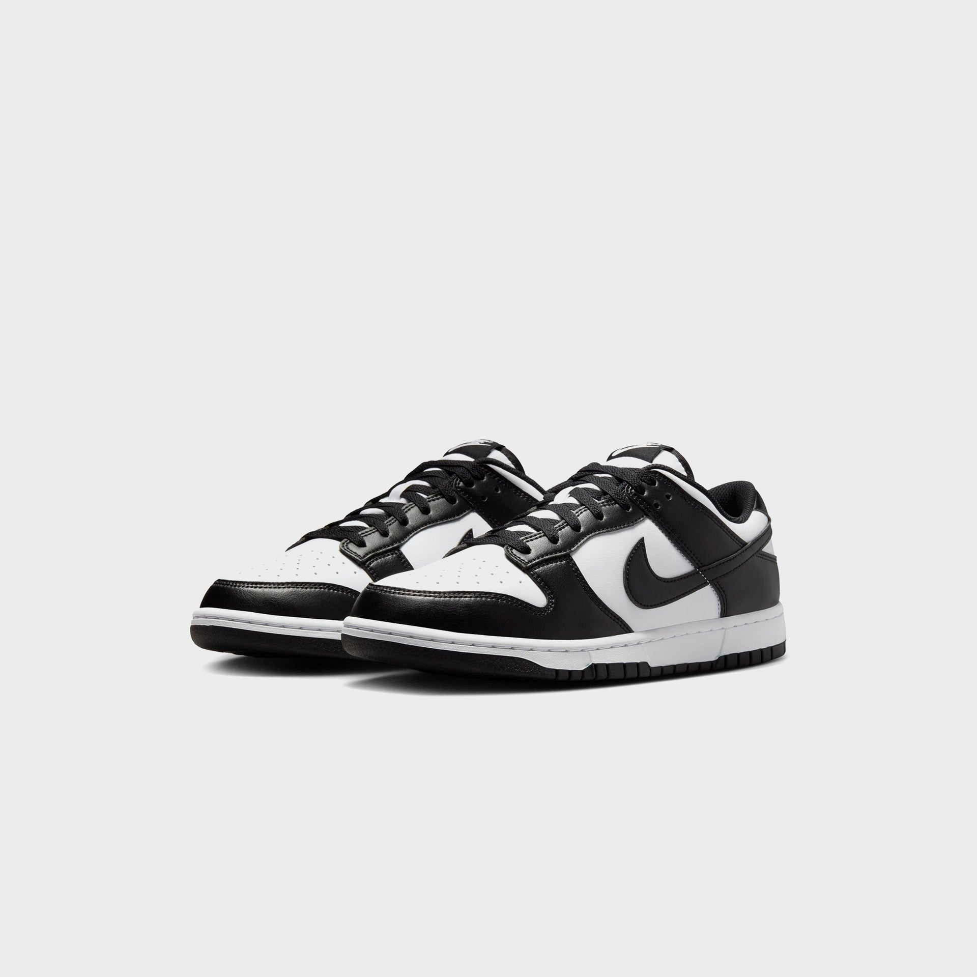 Nike Dunk Low Retro SE - White / Black