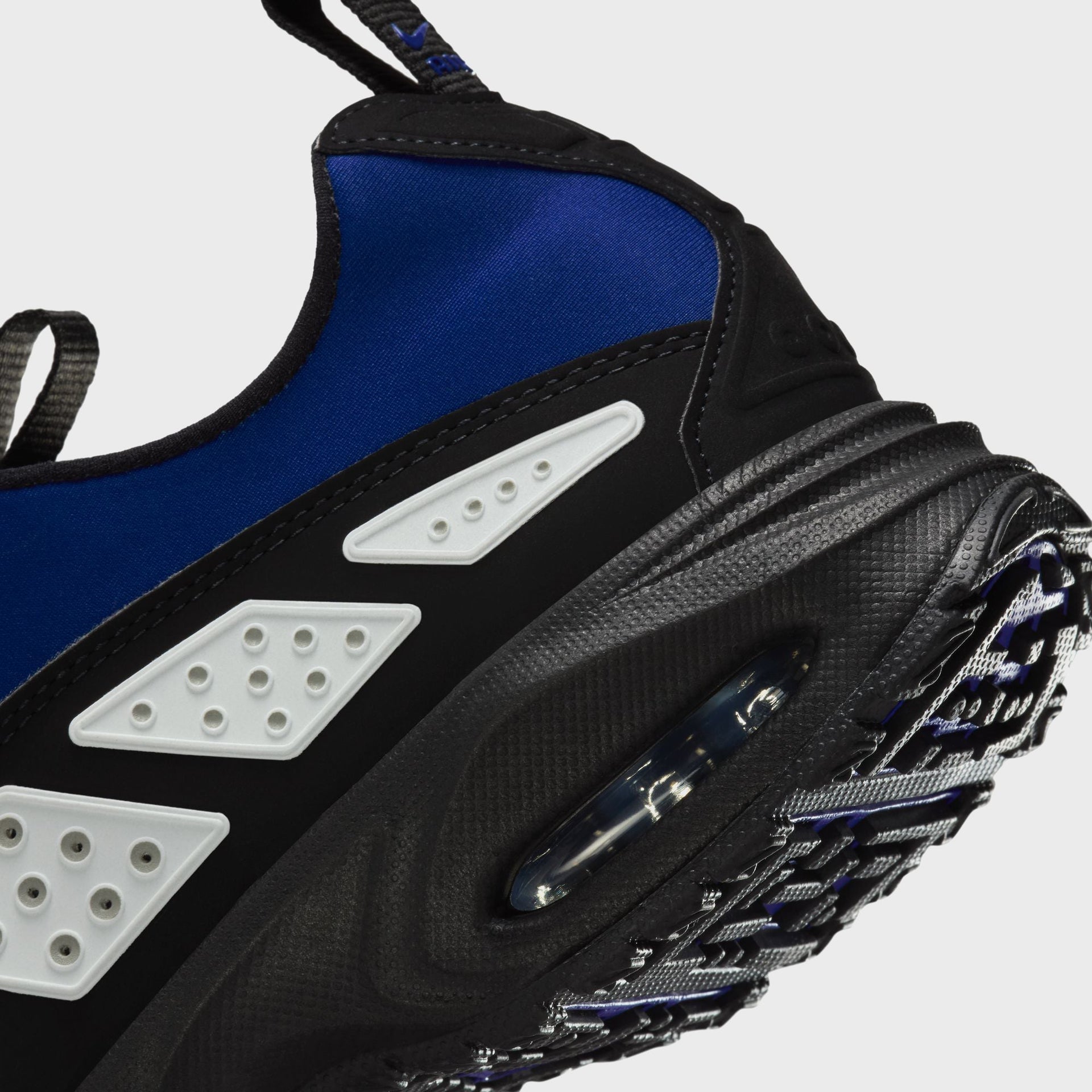 Nike Air Max SNDR - Deep Night / White / Cactus Flower / White