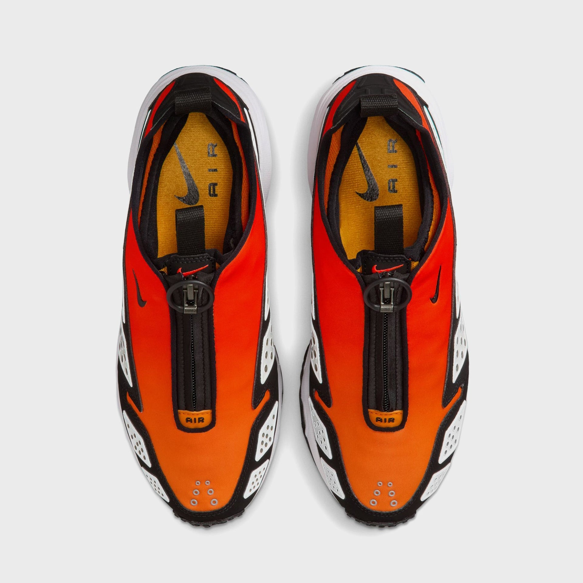 Nike Air Max SNDR - Bright Crimson / Black / Bright Ceramic