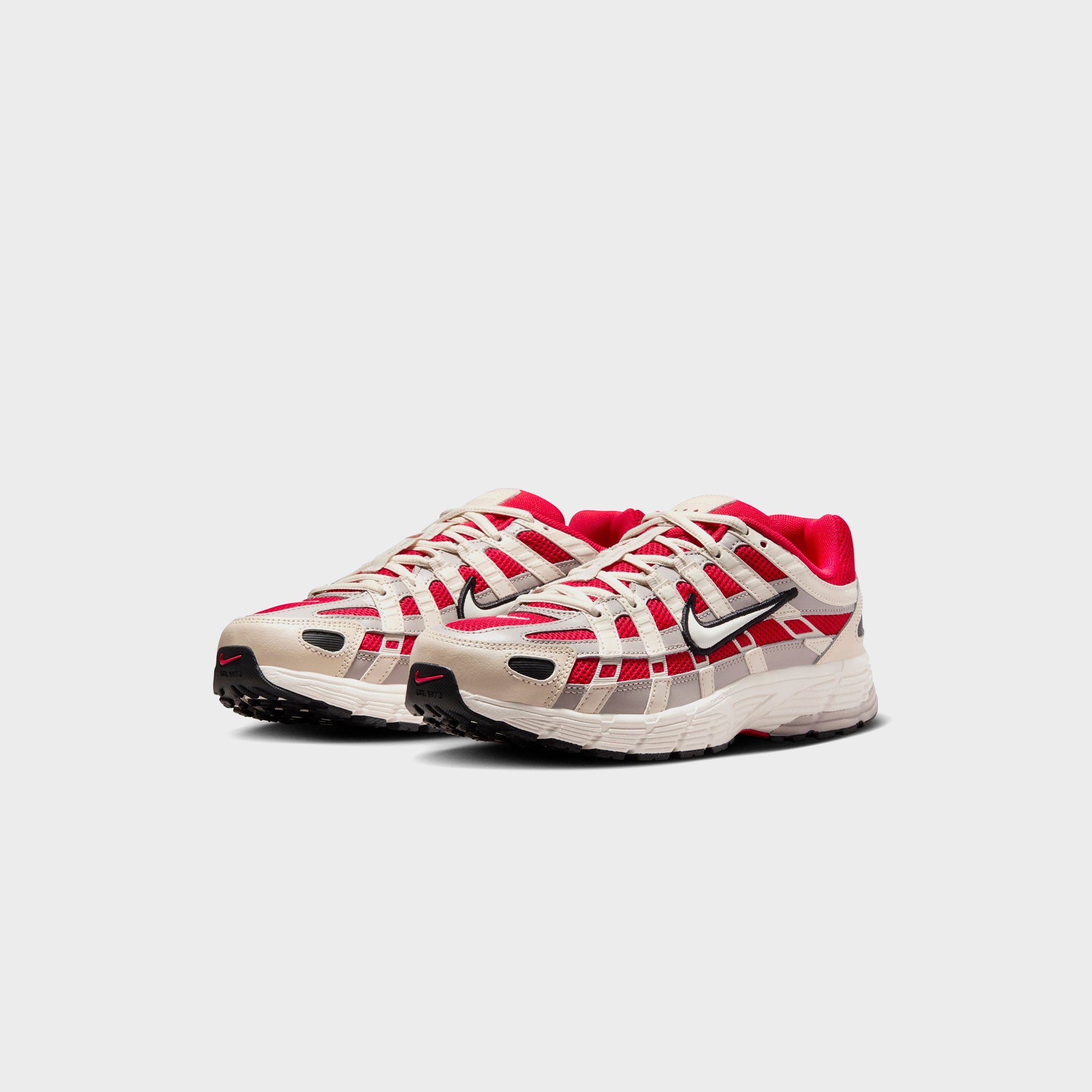 Nike WMNS P-6000 - University Red / Black / College Grey / Soft Pearl