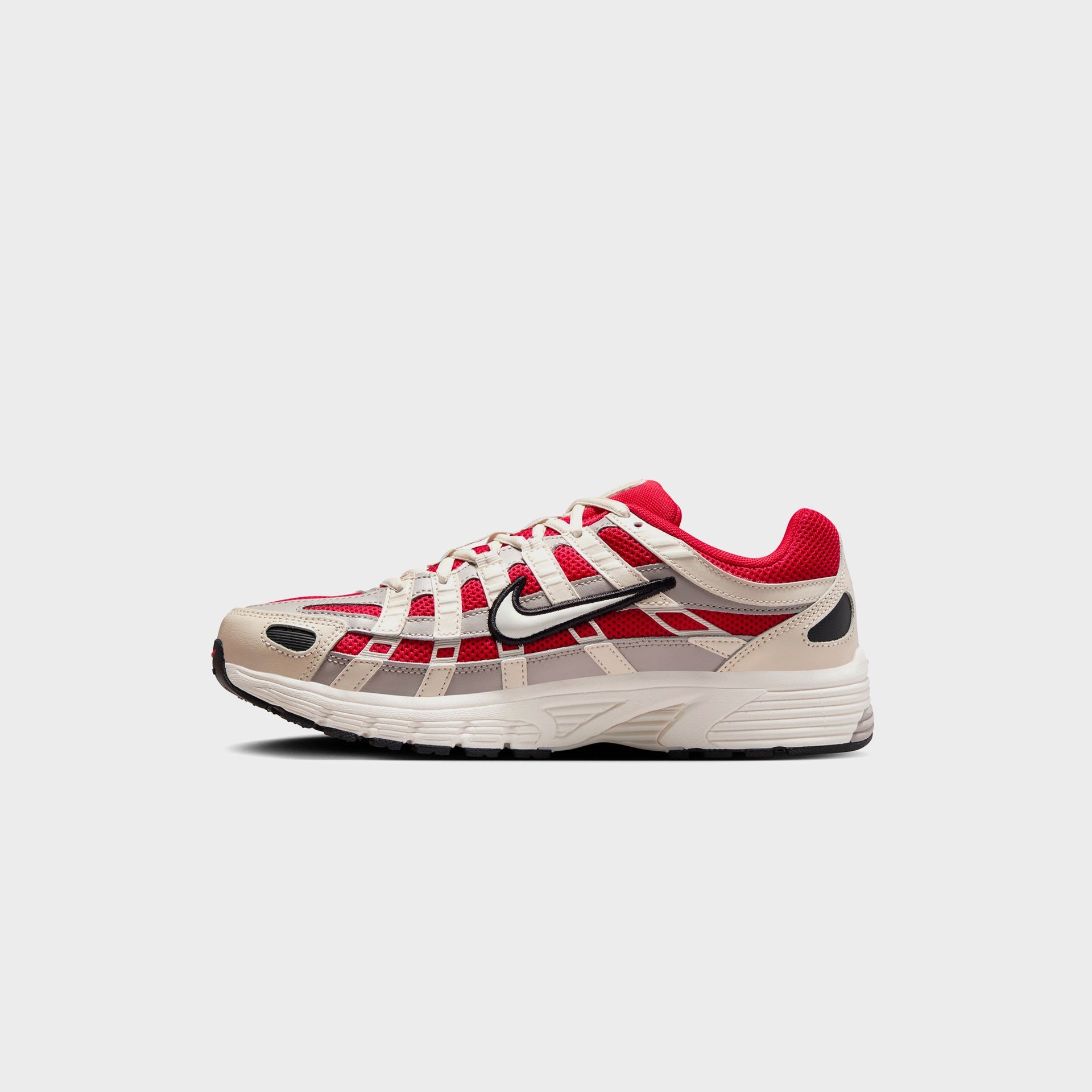 Nike WMNS P-6000 - University Red / Black / College Grey / Soft Pearl