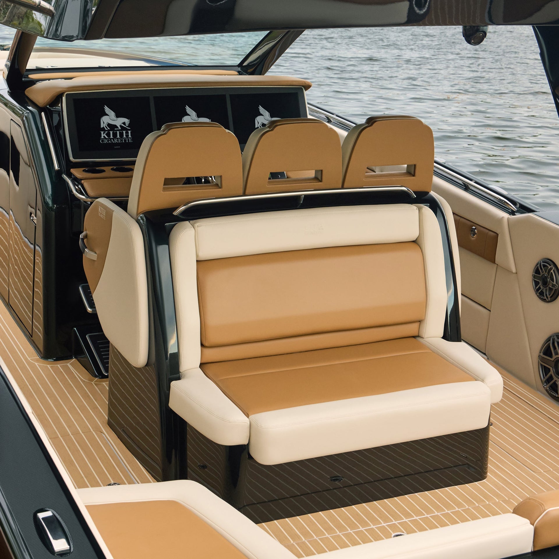 MADE-TO-ORDER | Kith for Cigarette Racing 42 Auroris