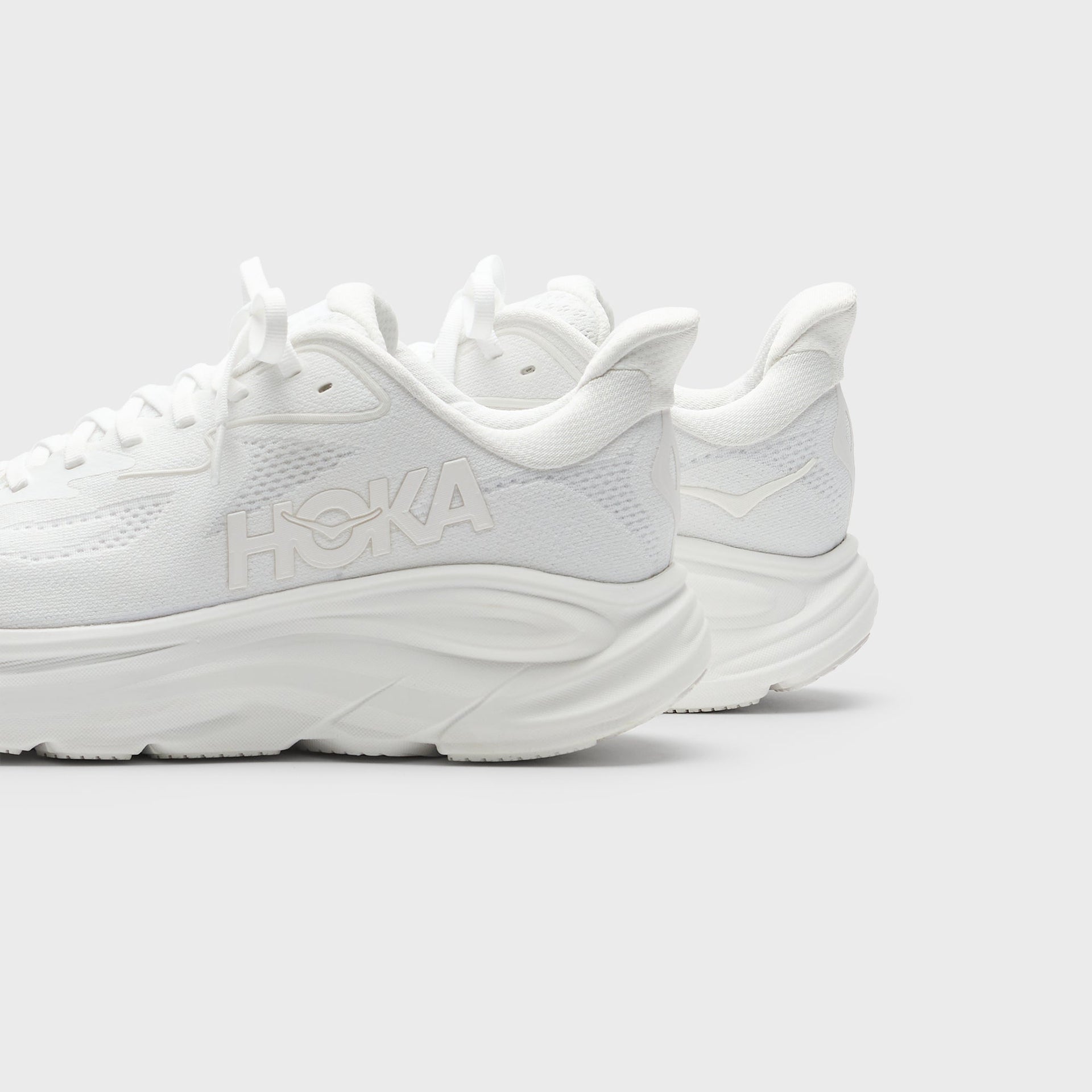 HOKA Clifton 10 - White / Black