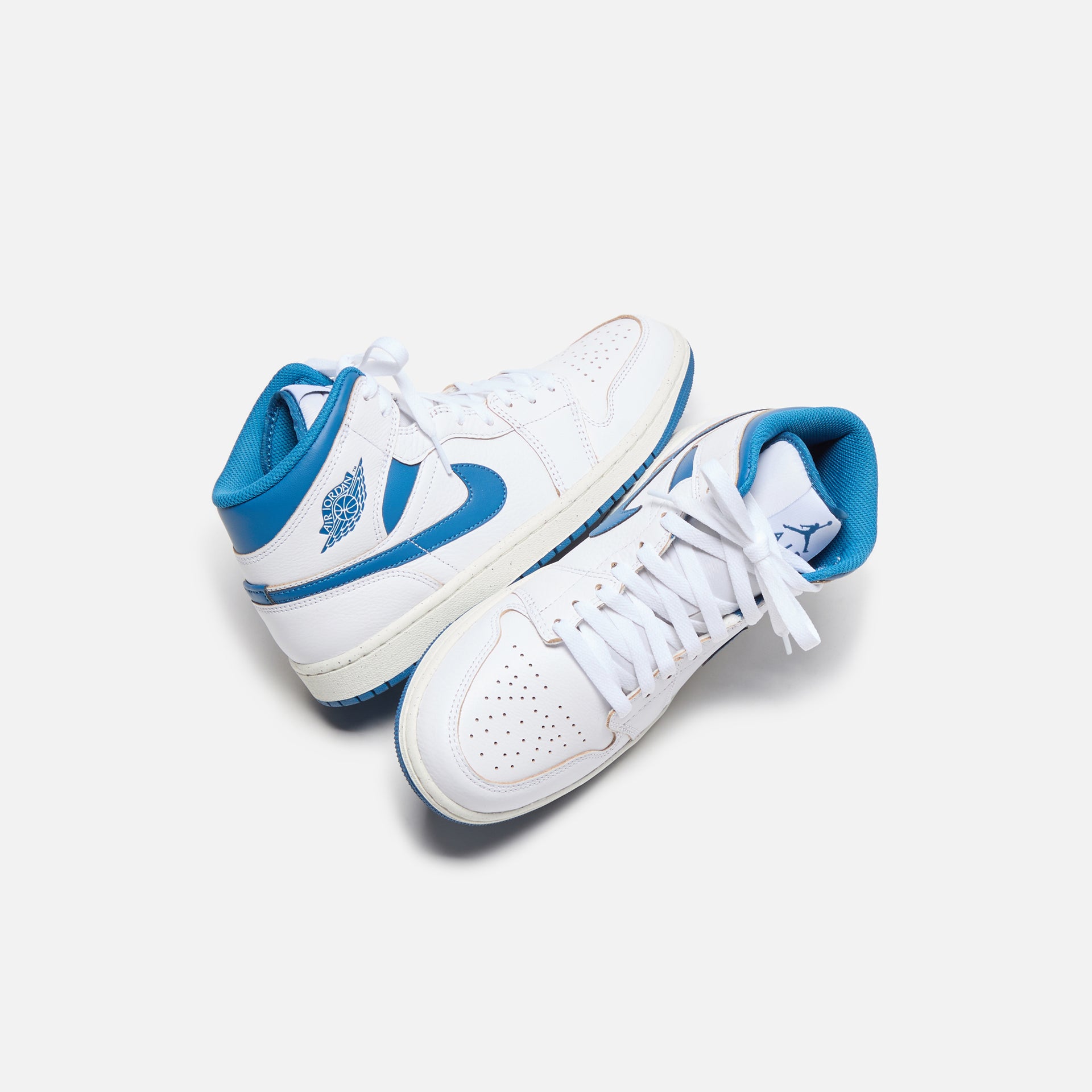 Jordan Air Jordan 1 Mid SE - White / Industrial Blue / Sail
