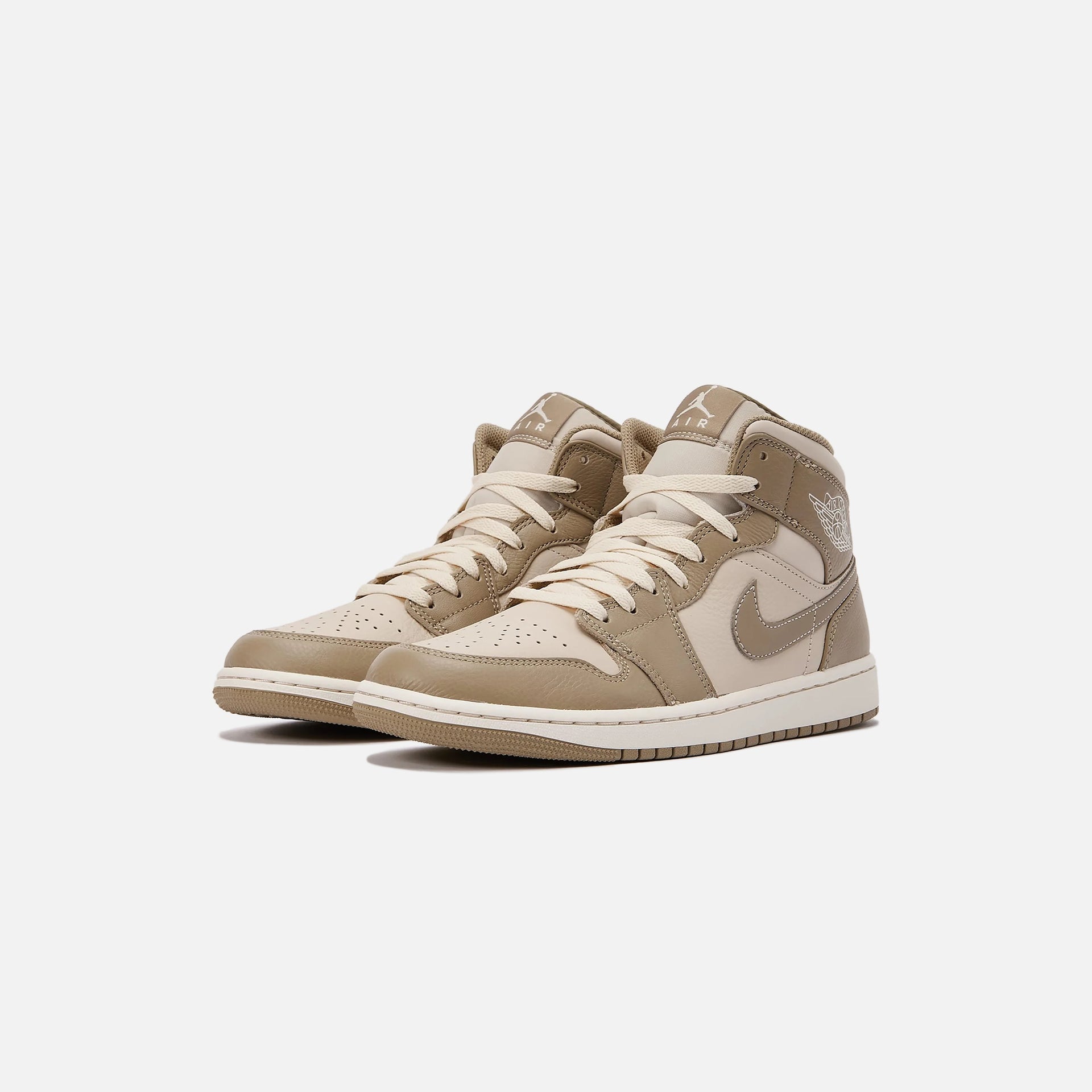 Nike Air Jordan 1 Mid Legend - Light Brown / Khaki / Phantom
