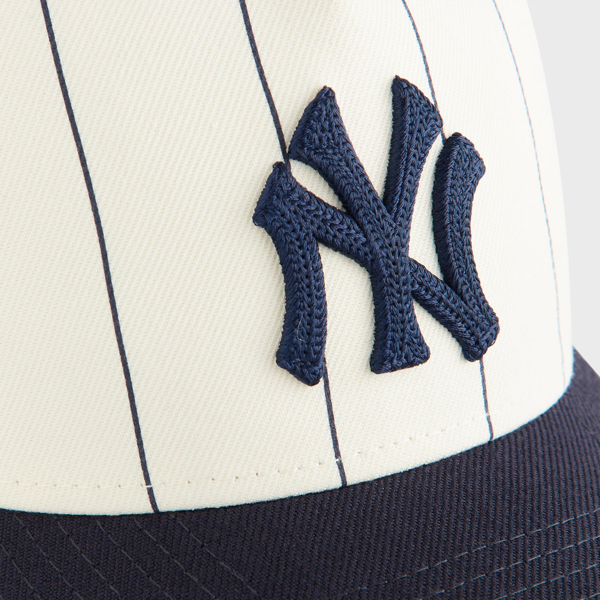 Kith & New Era for the New York Yankees Stripe 9FORTY MCrown A Frame Cap - Sandrift