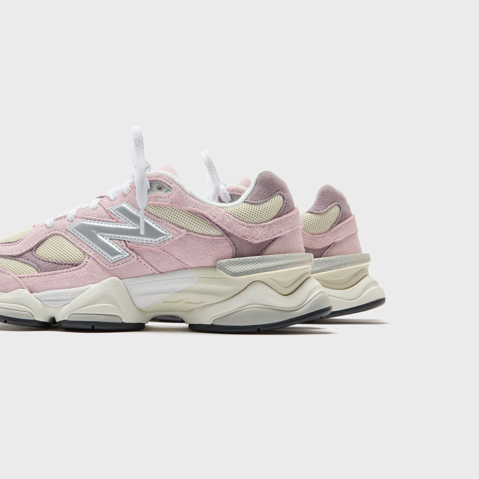 New Balance 9060 - Rose Sugar / /Angora / Ice Wine