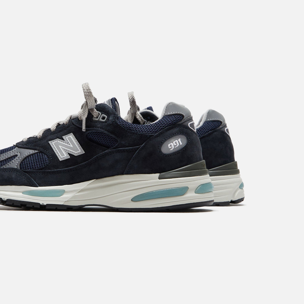 New balance 991 navy grey best sale