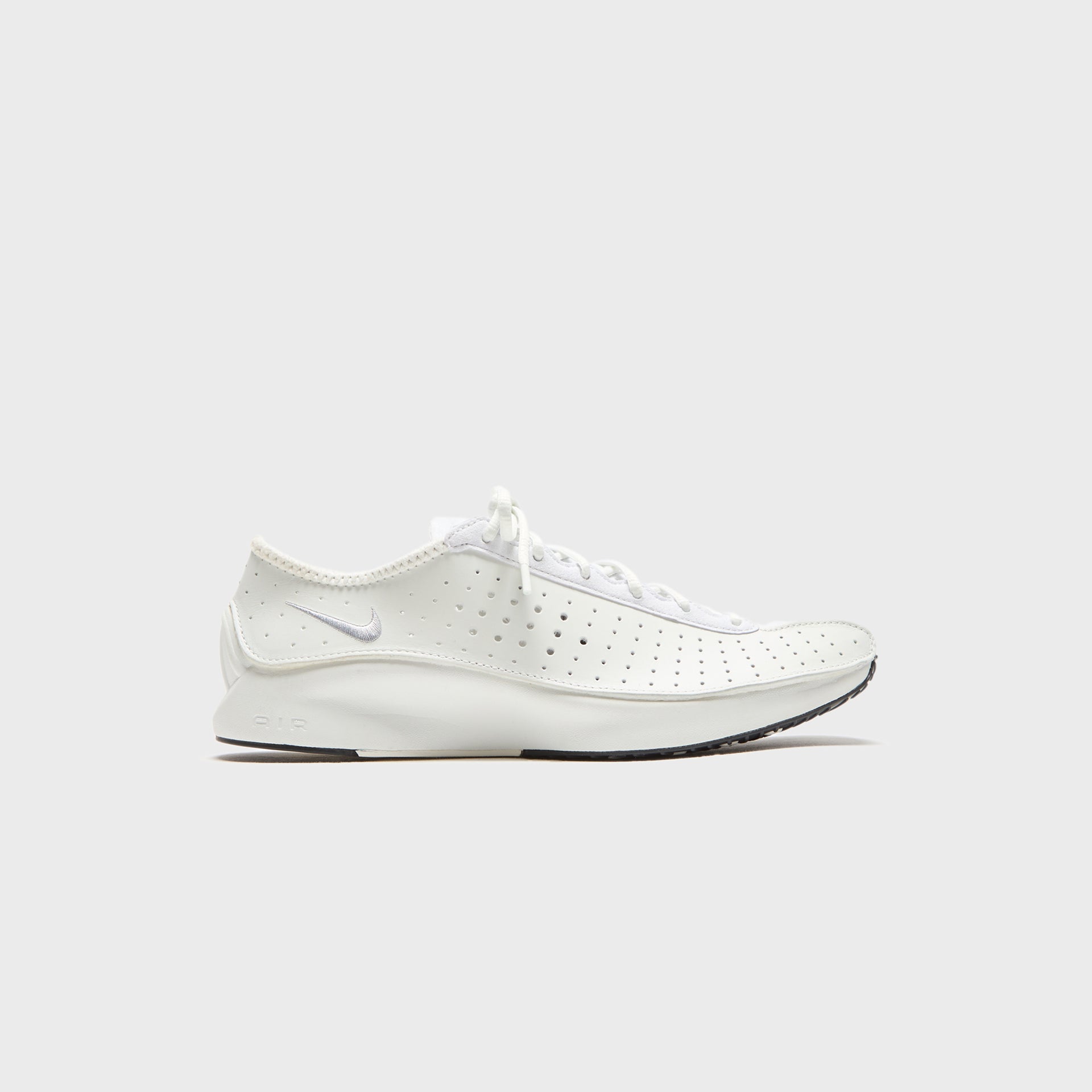 Nike Women's Air Superfly - White / Metallic Silver / Black / Sail