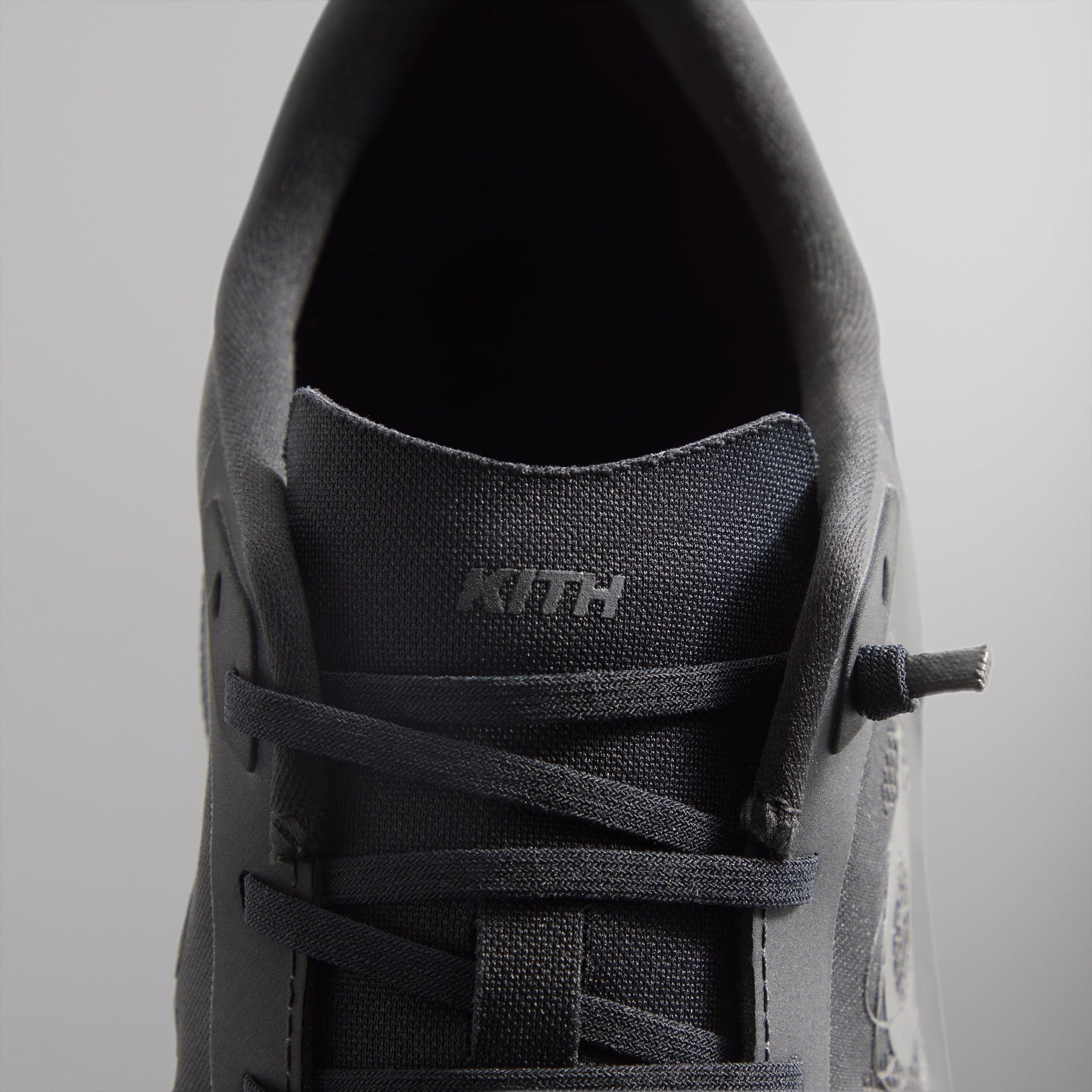 Kith for On WMNS Cloudzone - Black
