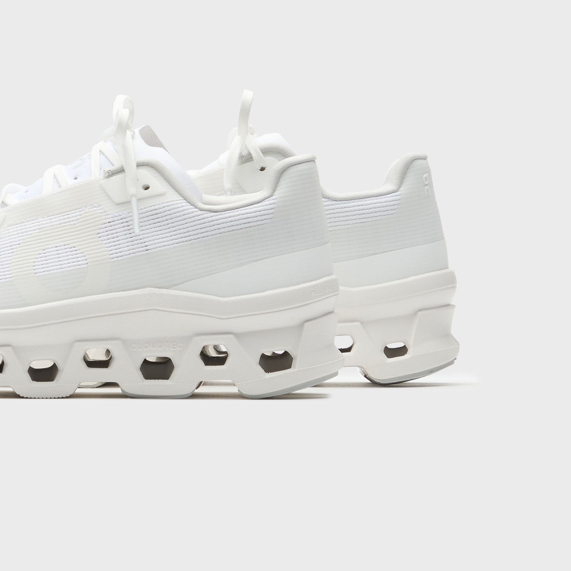 On Running WMNS Cloudmonster - Void White