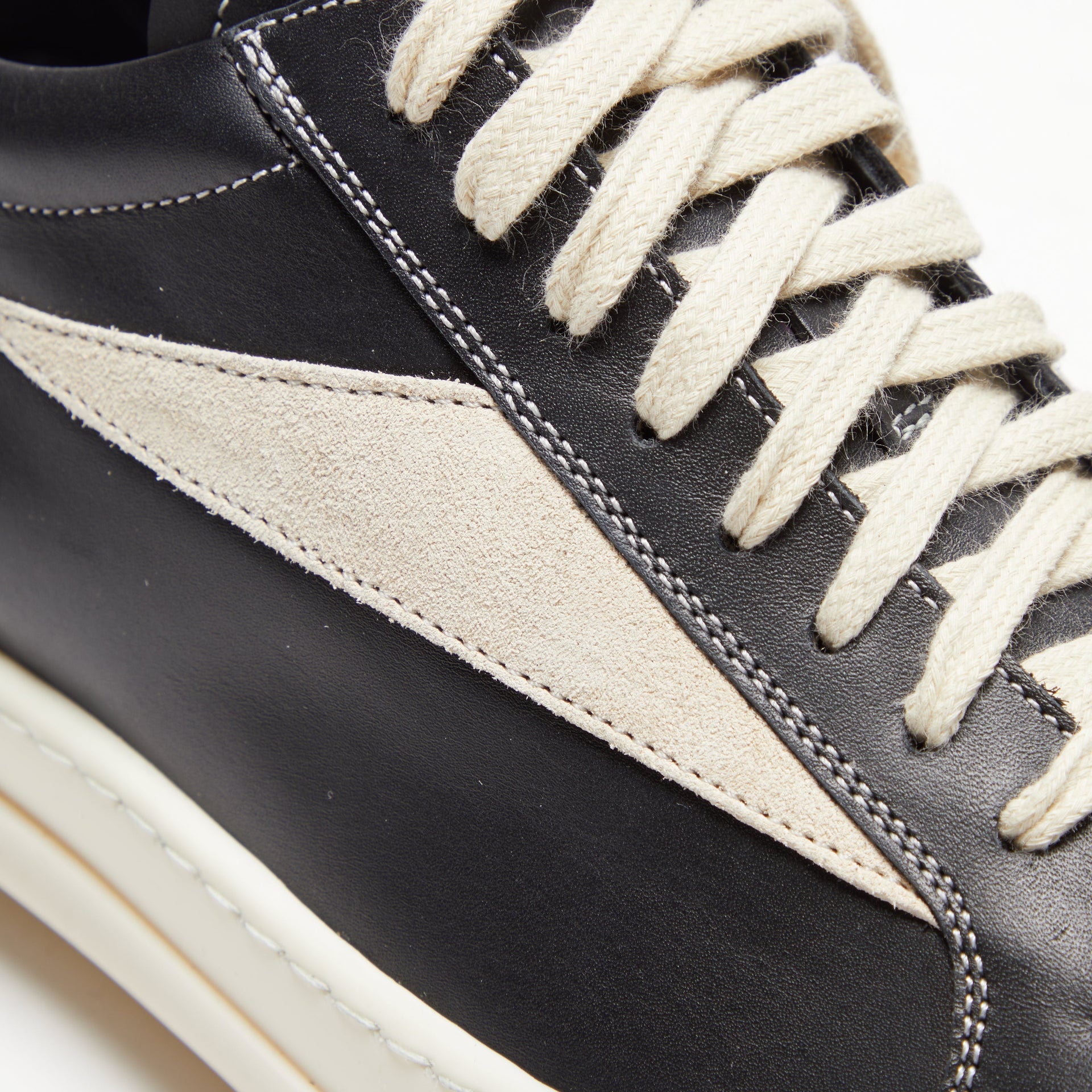 Rick Owens Vintage Sneakers - Black / Milk / Milk Scarpe in Pelliccia