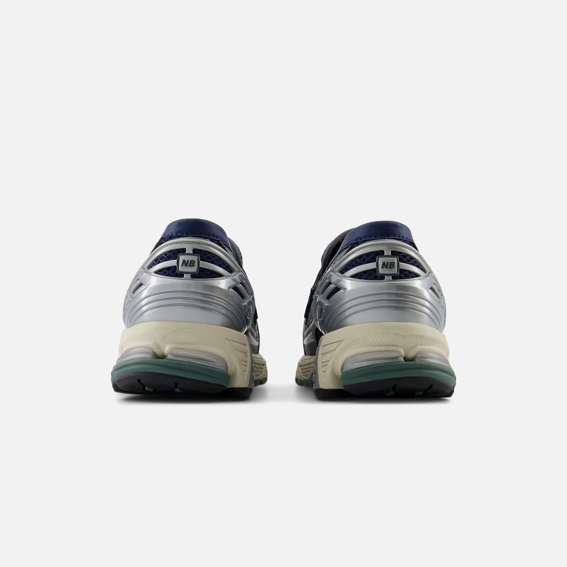 New Balance 1906L - Silver Metallic / Dark Juniper