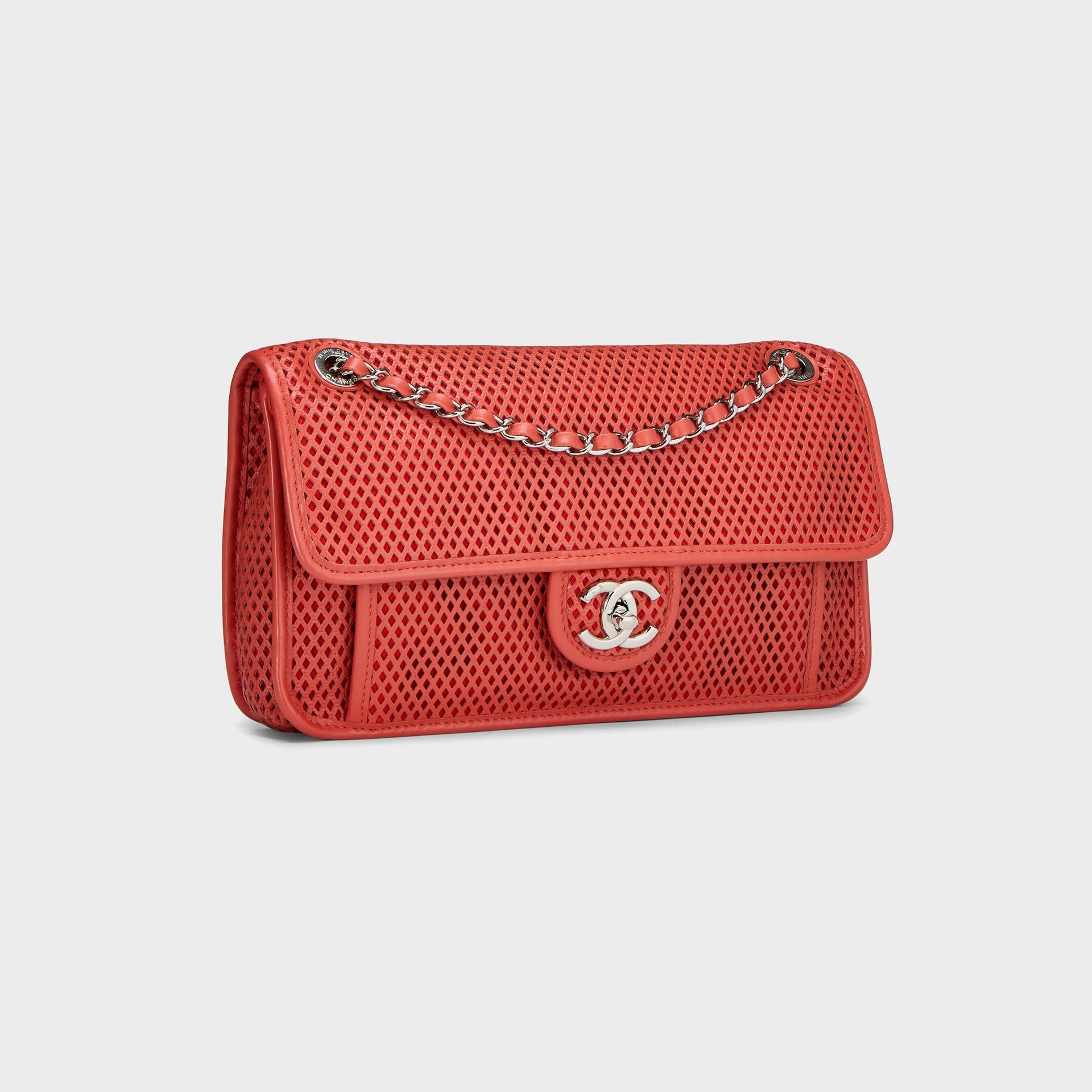 WGACA Chanel Perforated Up In The Air Bag Medium - Red