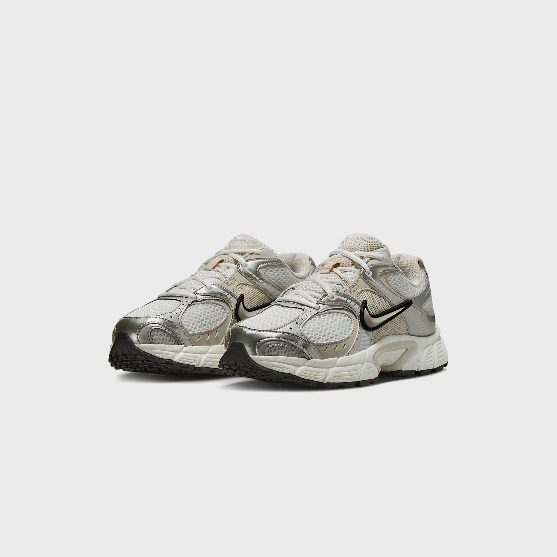 Nike V5 Rnr - Summit White / Light Orewood Brown / Sail / Black