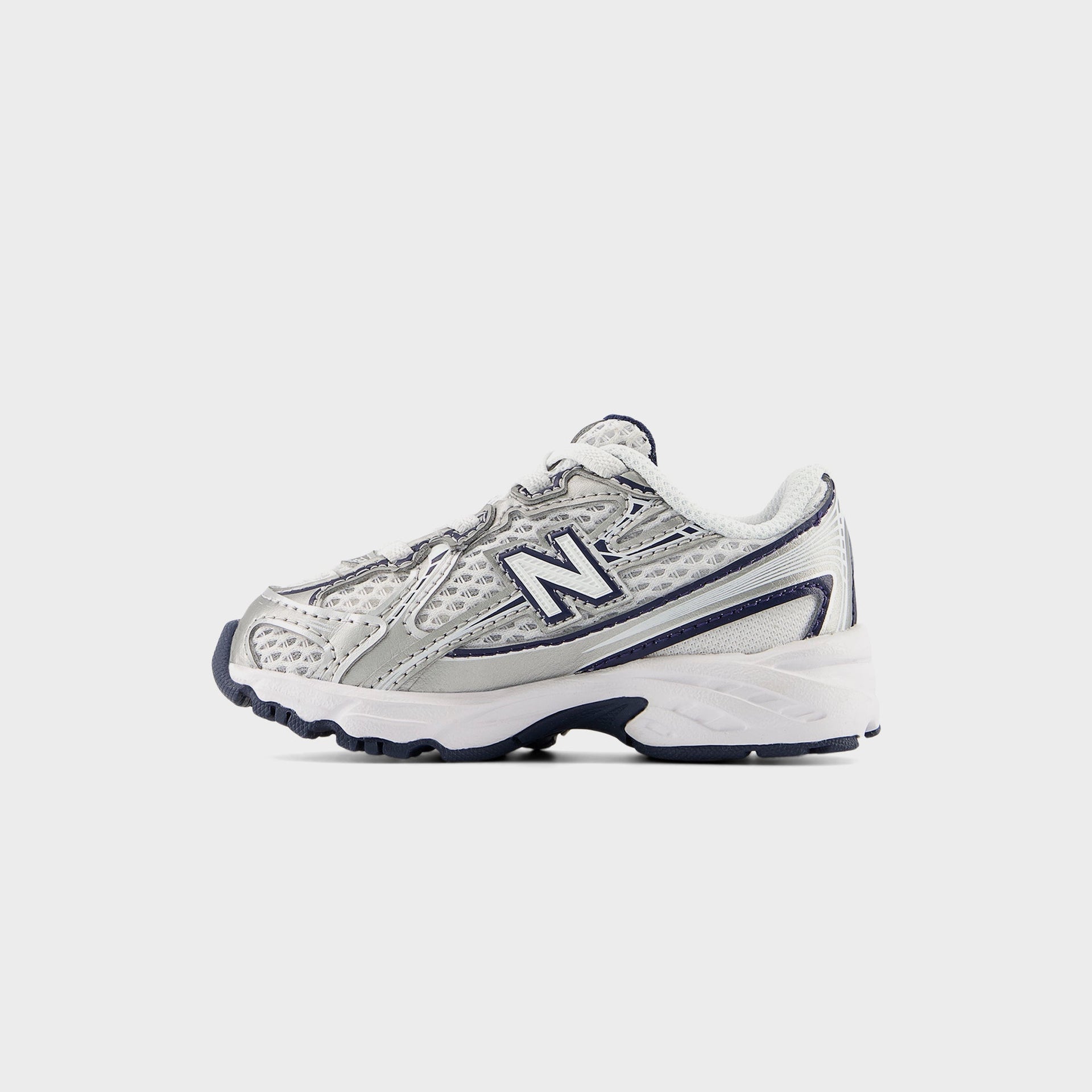 New Balance TD 740 - Navy / White