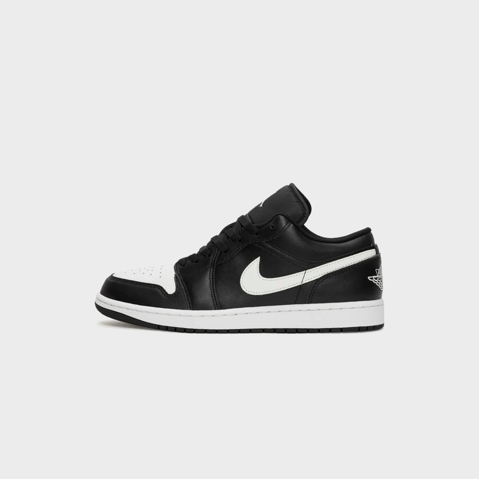 Nike Air Jordan 1 Low - Black / Summit White