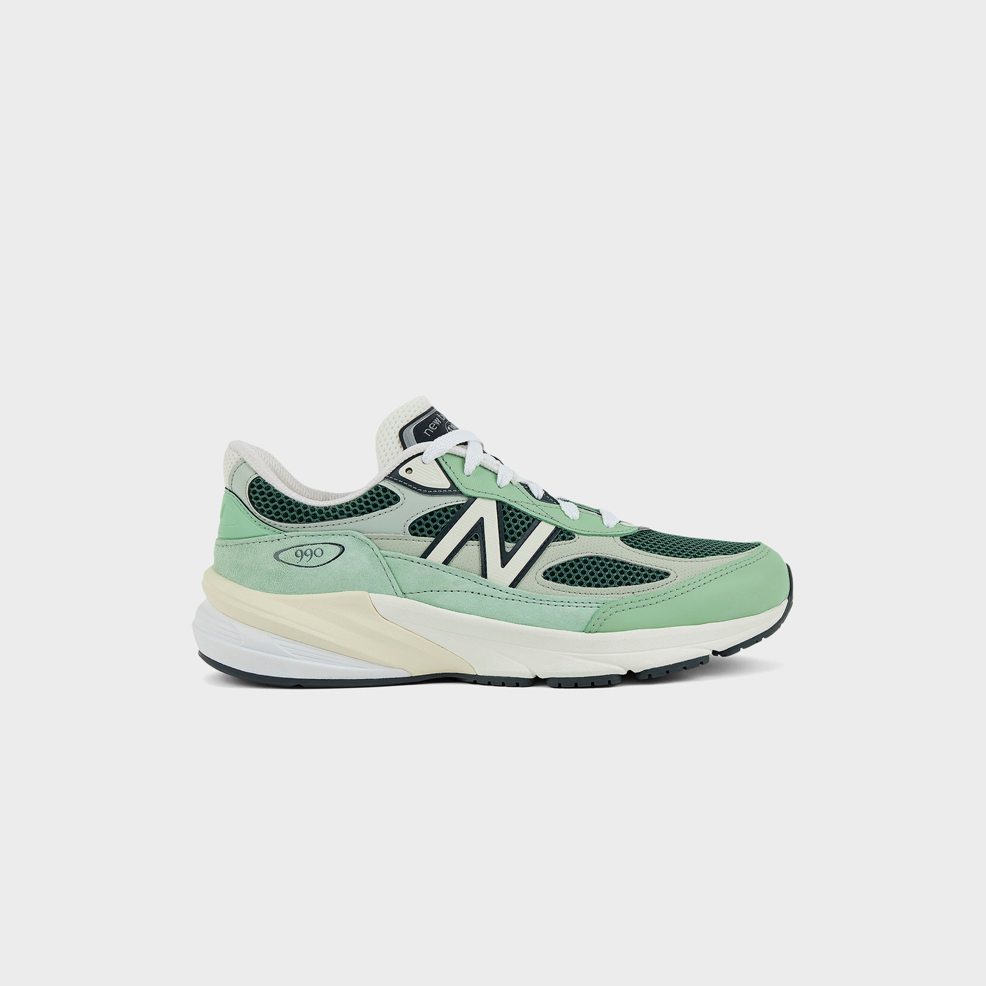New Balance Made in USA 990v6 - Avocado / Natural Mint