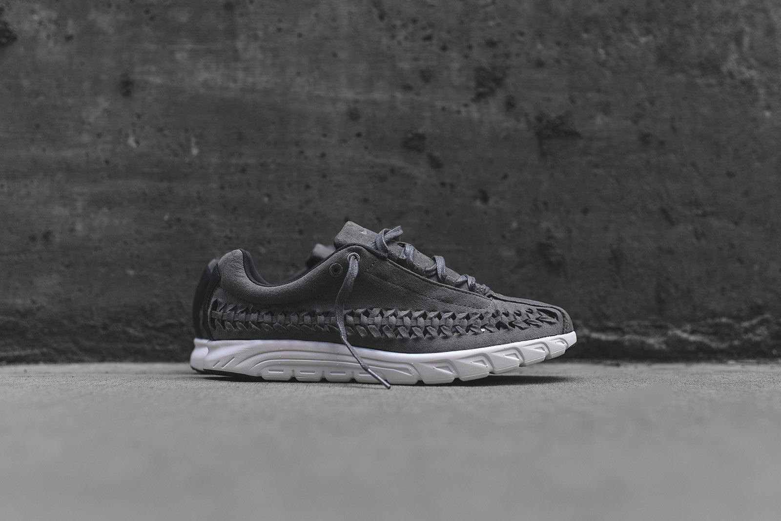 Nike Mayfly Woven - Tumbled Grey