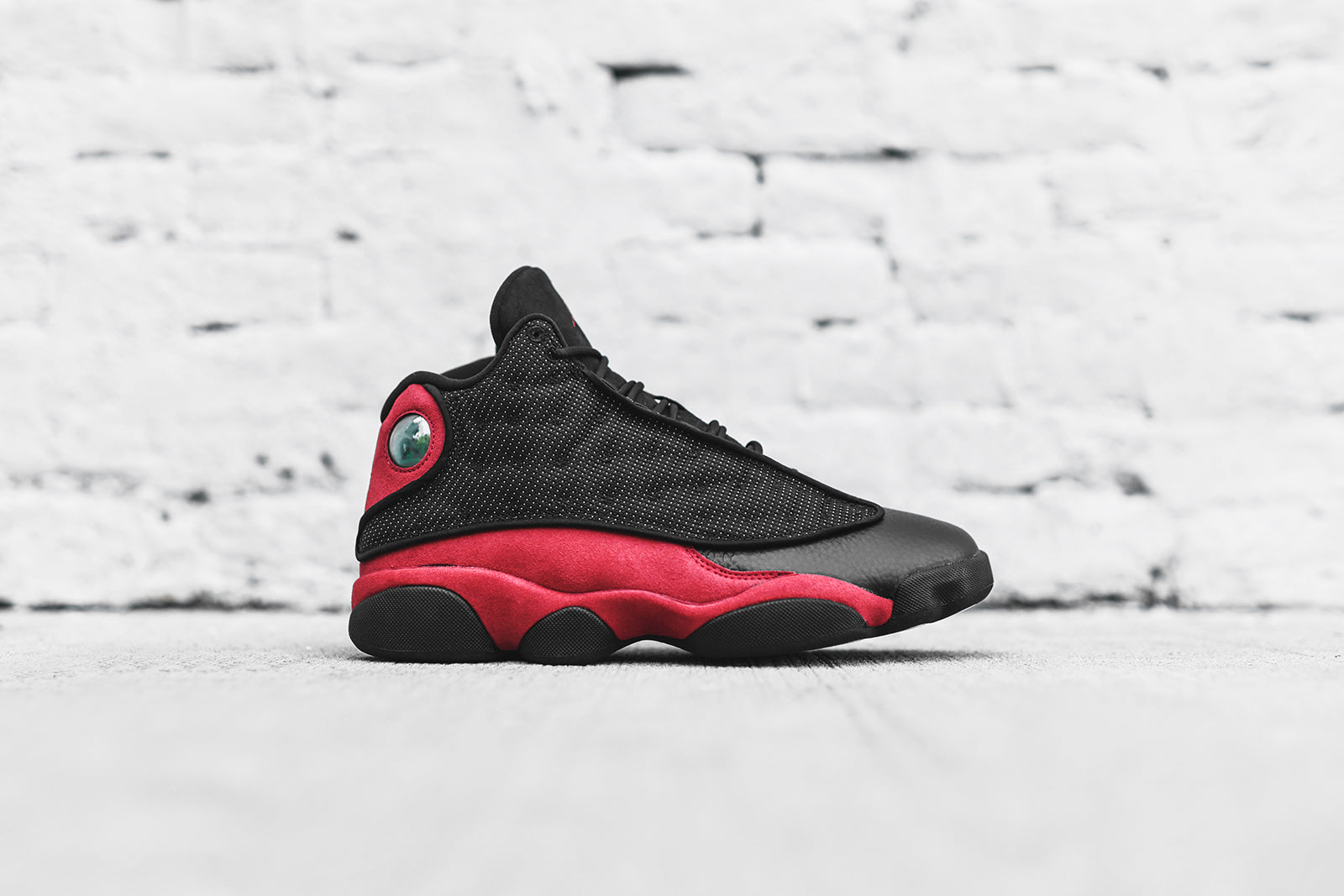 Nike Air Jordan 13 Retro - Black / Red / White