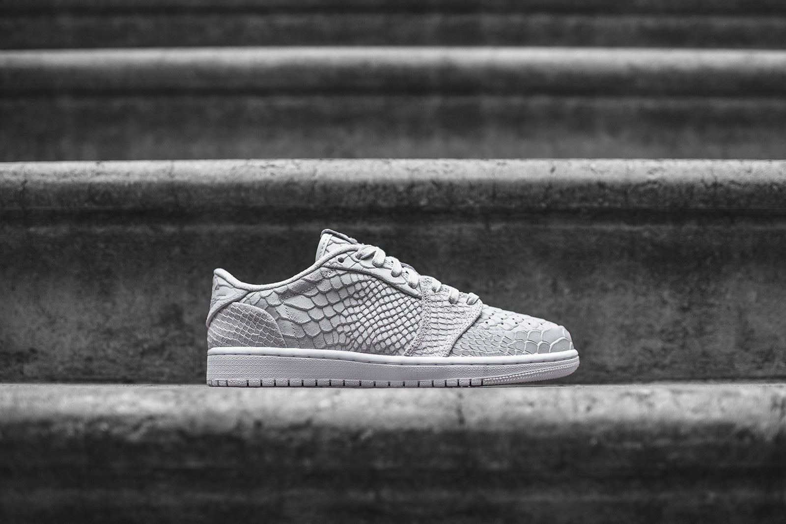 Nike Air Jordan 1 Low NS - Off-White