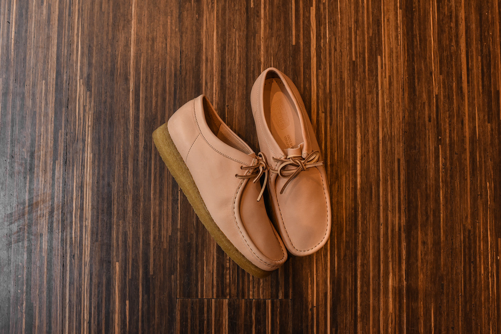 Clarks Wallabee Low - Vachetta Tan
