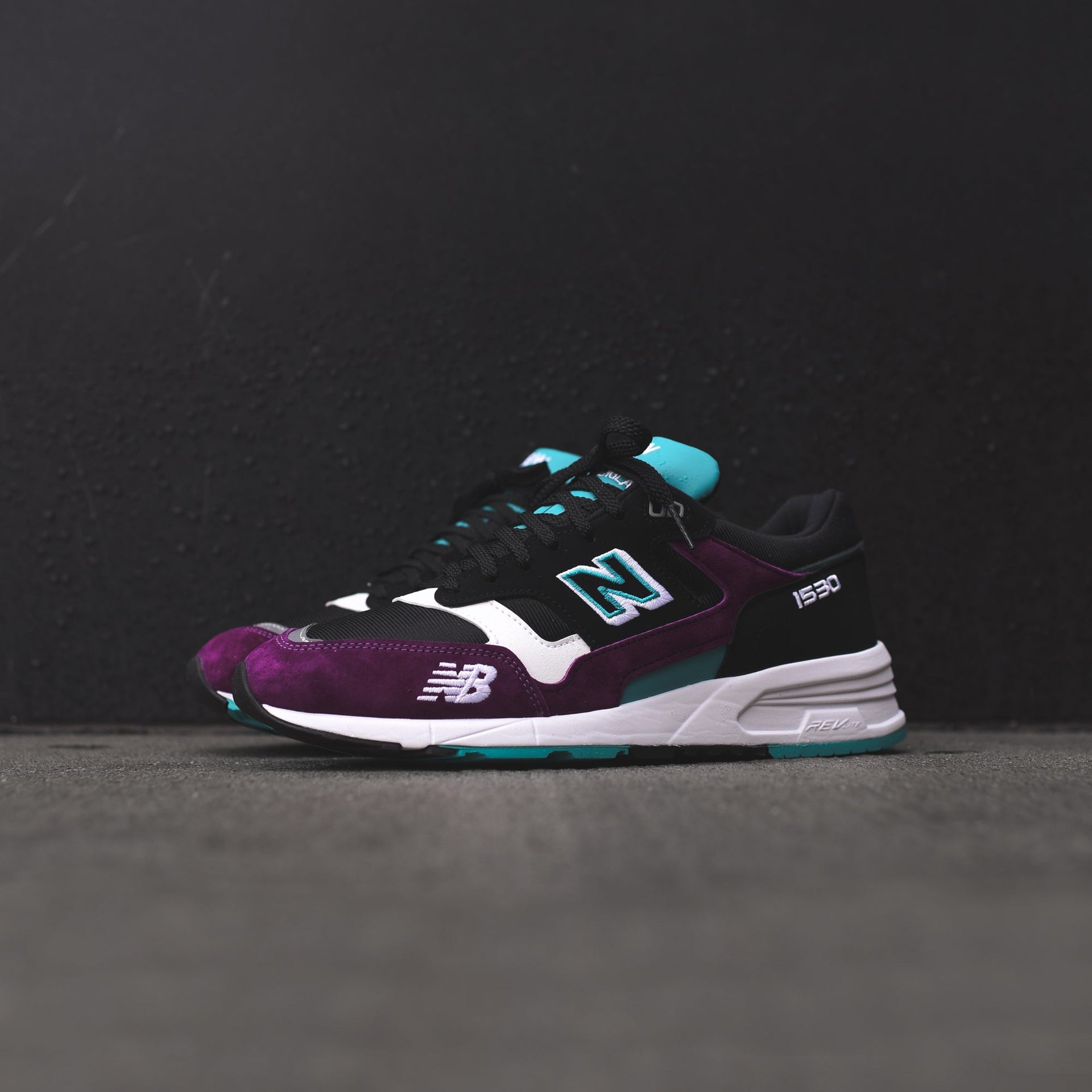 New Balance NBML1530V1 - Black / Purple