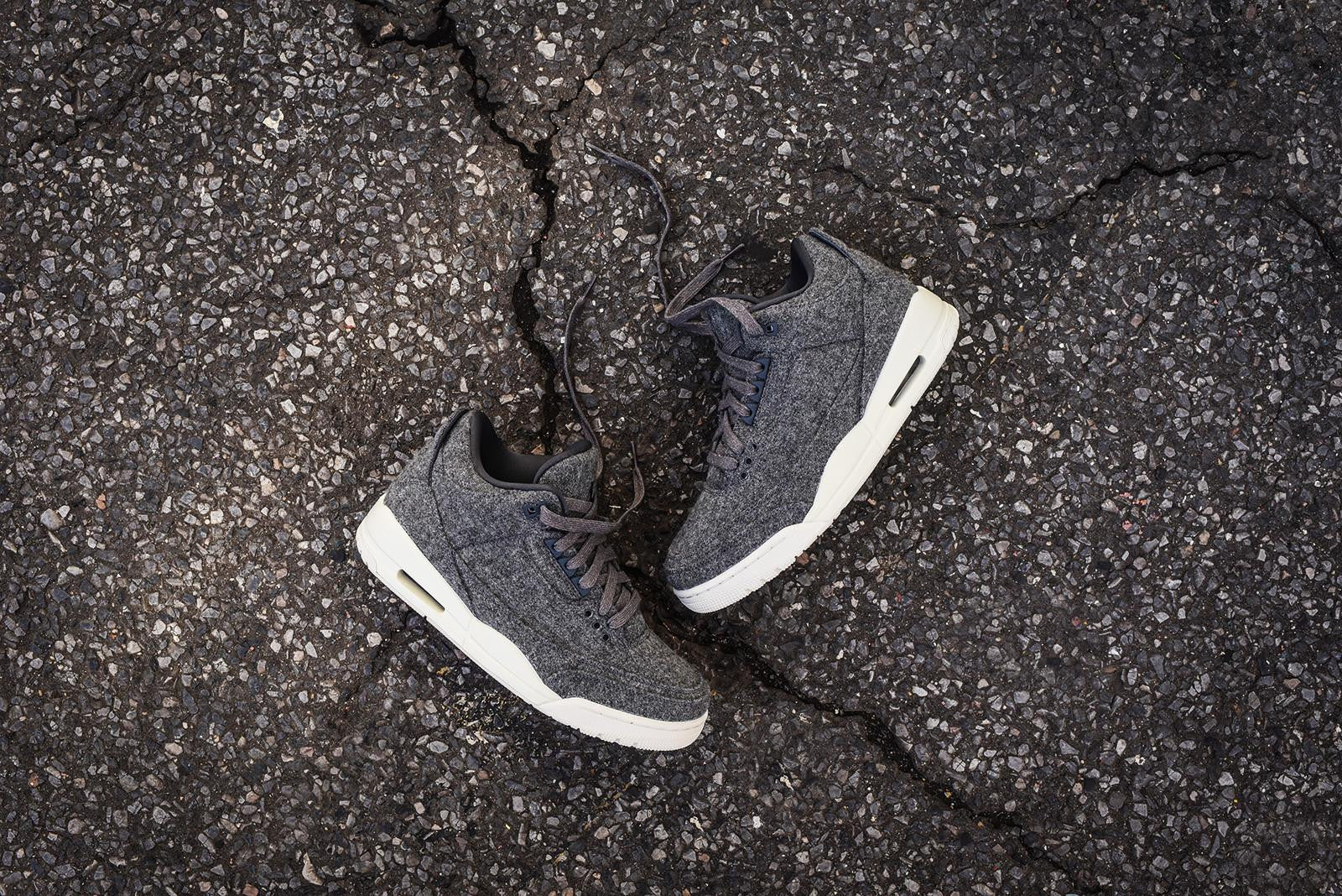 Nike Air Jordan III Retro - Dark Grey