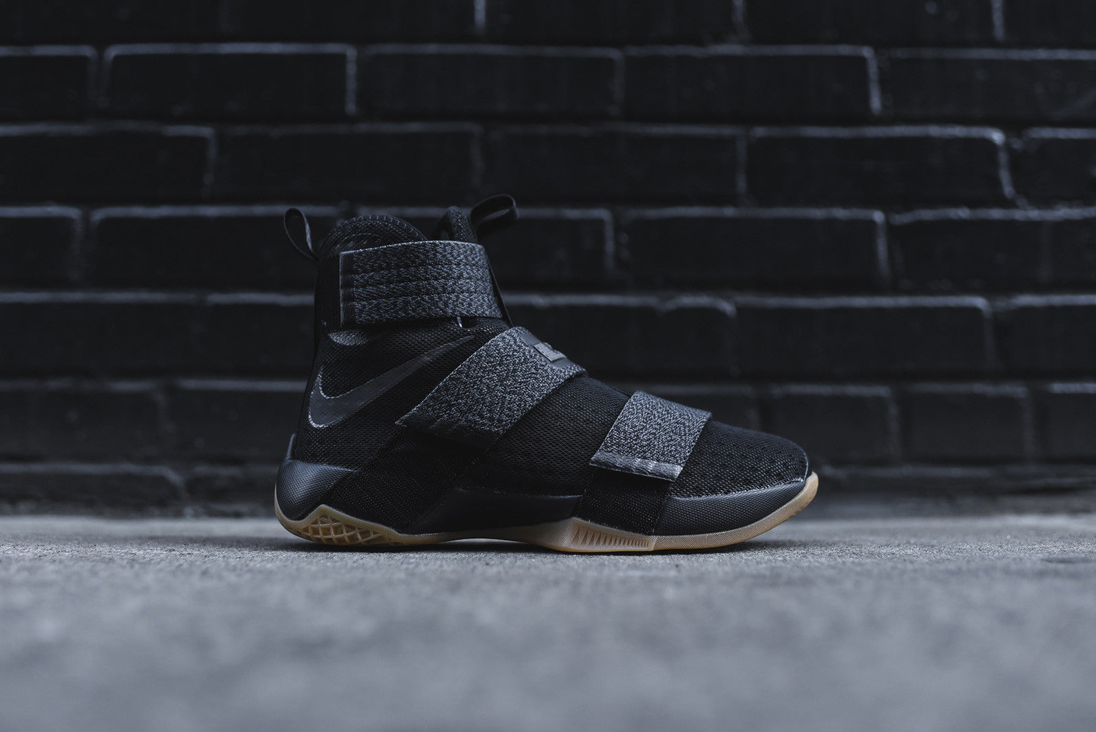 Nike LeBron Soldier X - Black / Gum