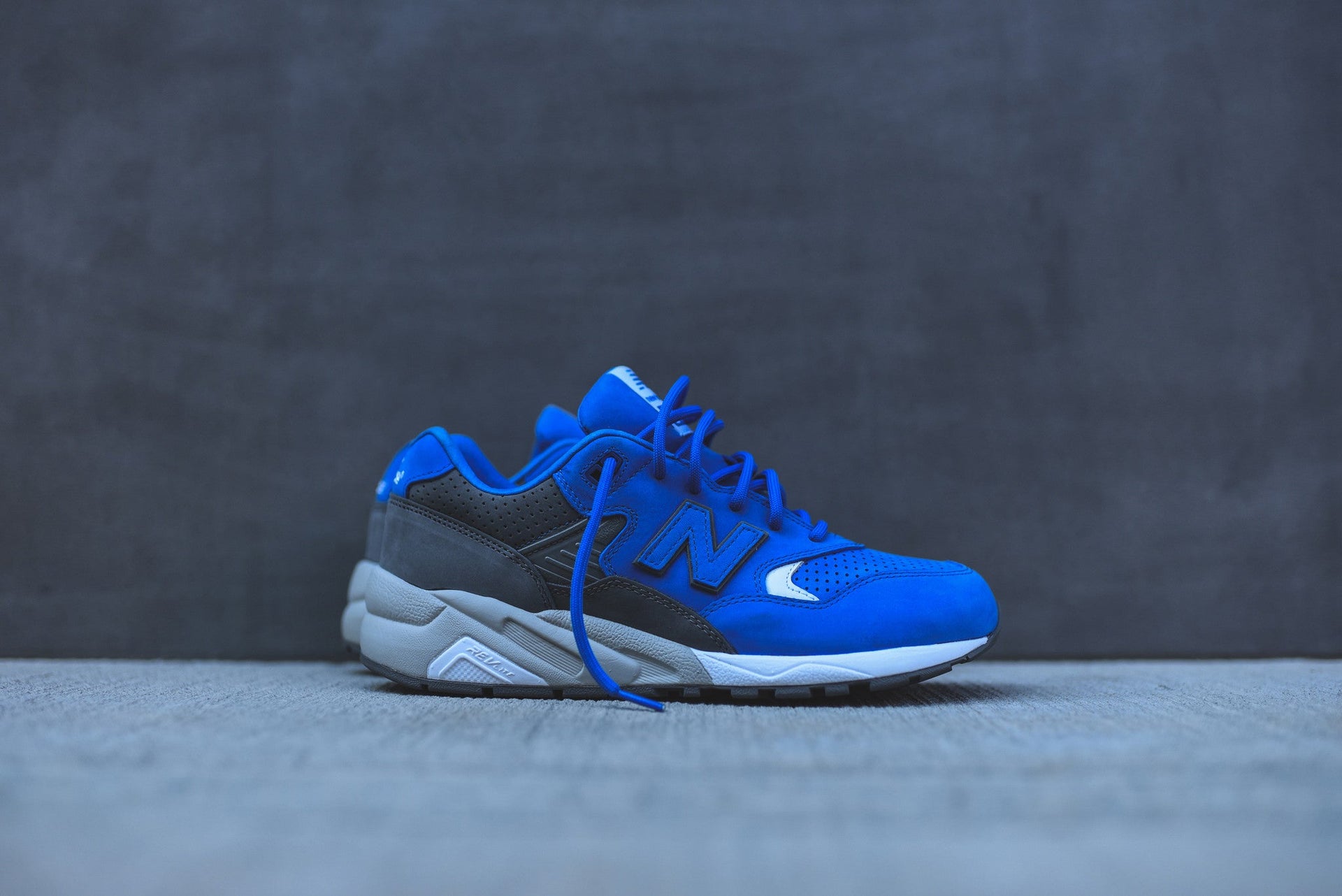 New Balance x Colette MRT580 Pack