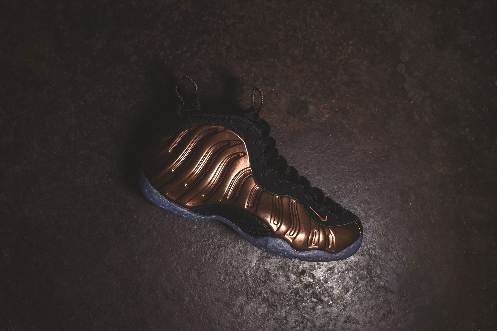 Nike Air Foamposite One - Black / Metallic Copper