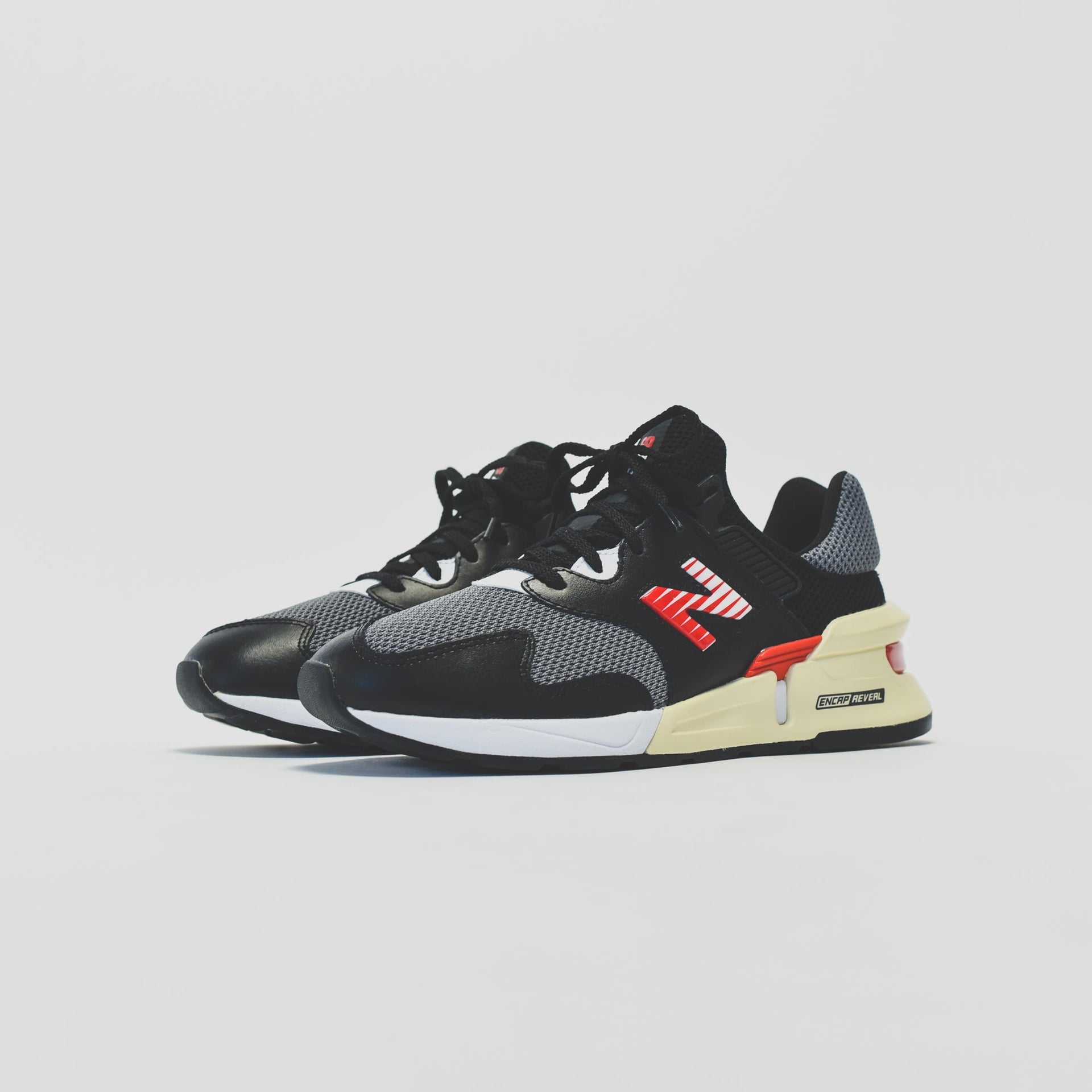 New Balance 997 Sport - Black / Red