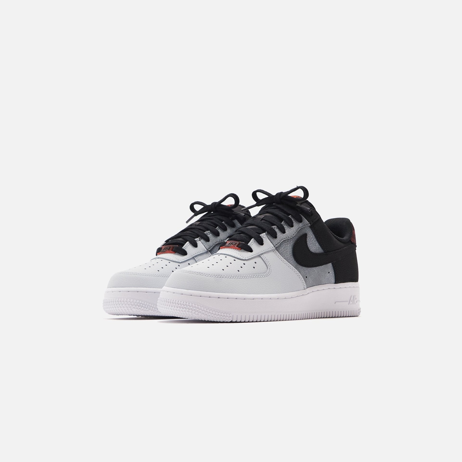 Nike Air Force 1 '07 LV8 - Black / Smoke Grey / Pure Platinum