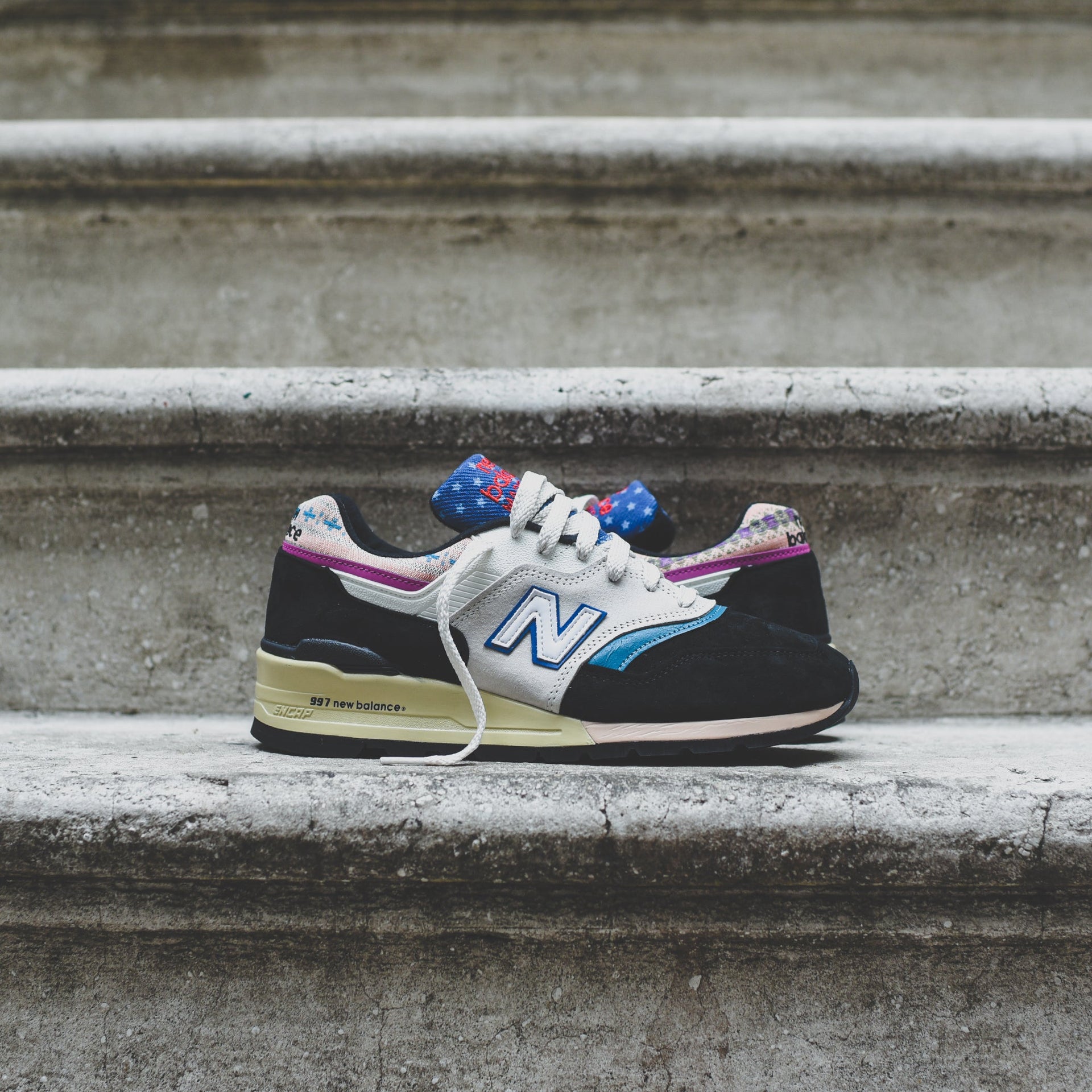 New Balance 997 - Black / Nimbus