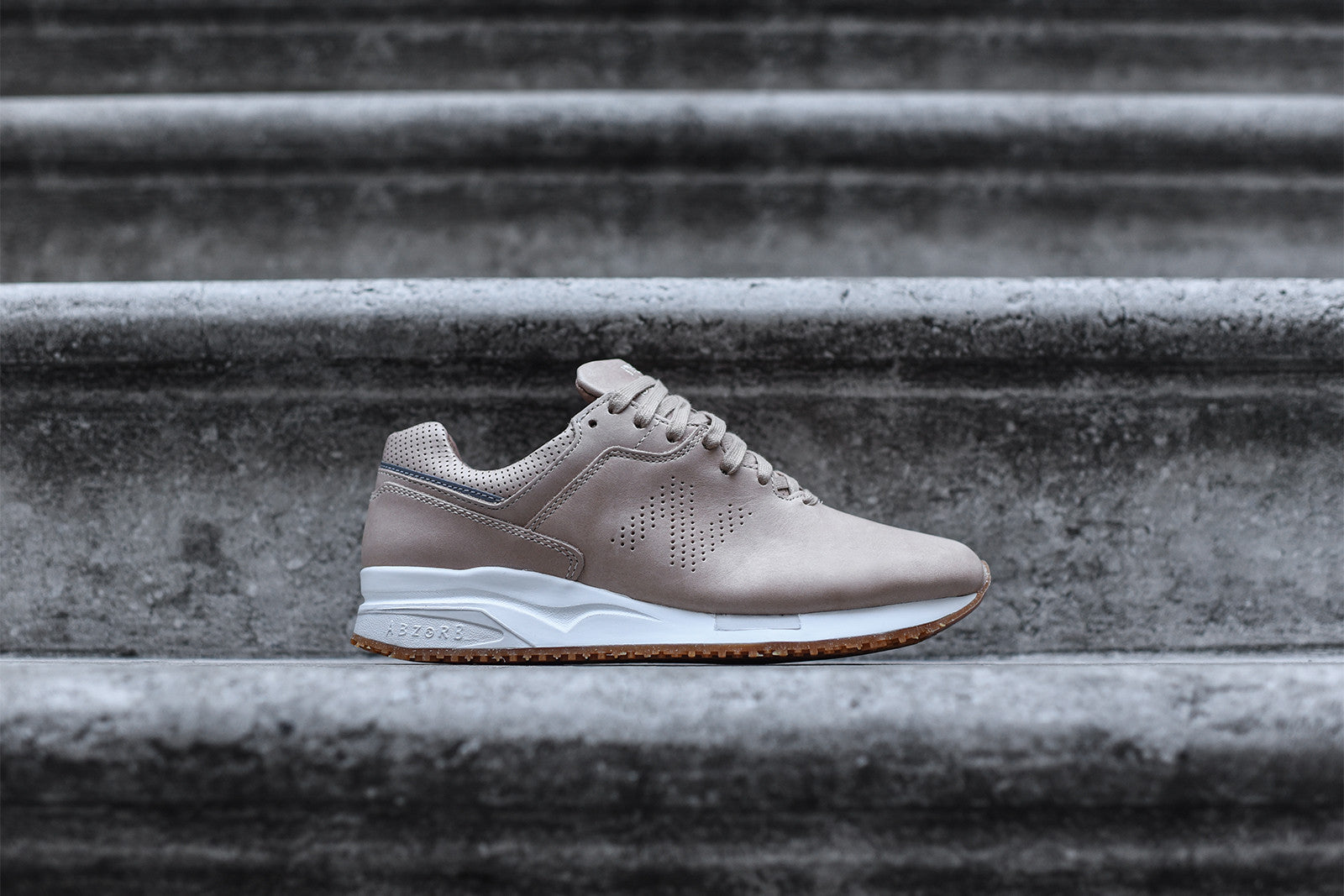 New Balance ML2016OC - Tan