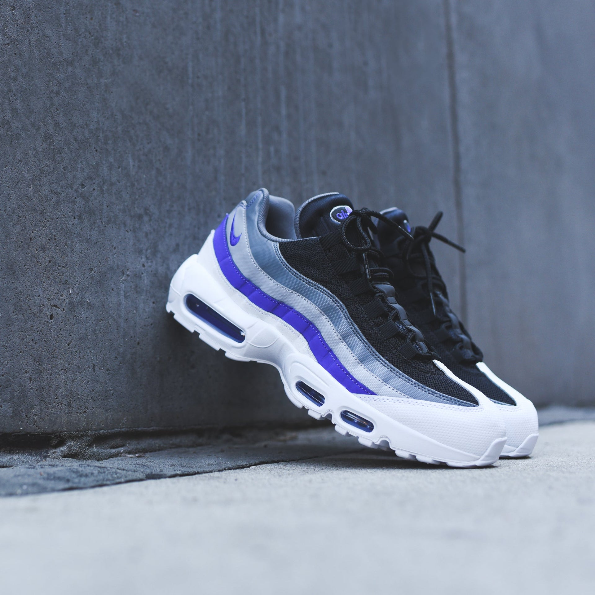 Nike Air Max 95 Essential - White / Violet