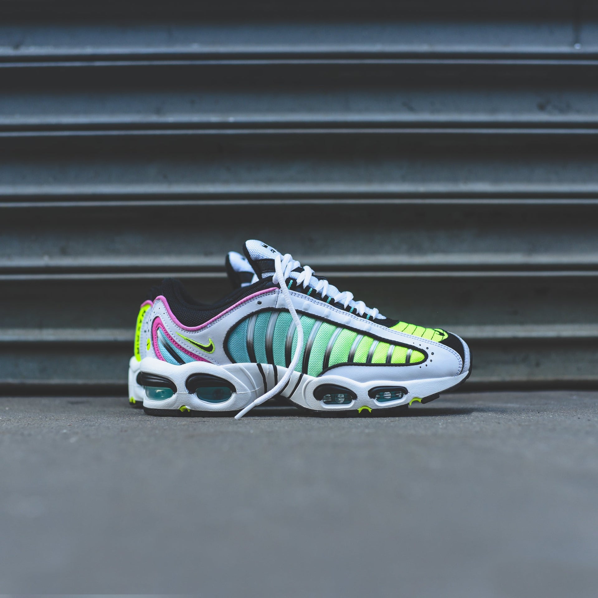 Nike Air Max Tailwind IV - White / Black / China Rose / Aurora Green