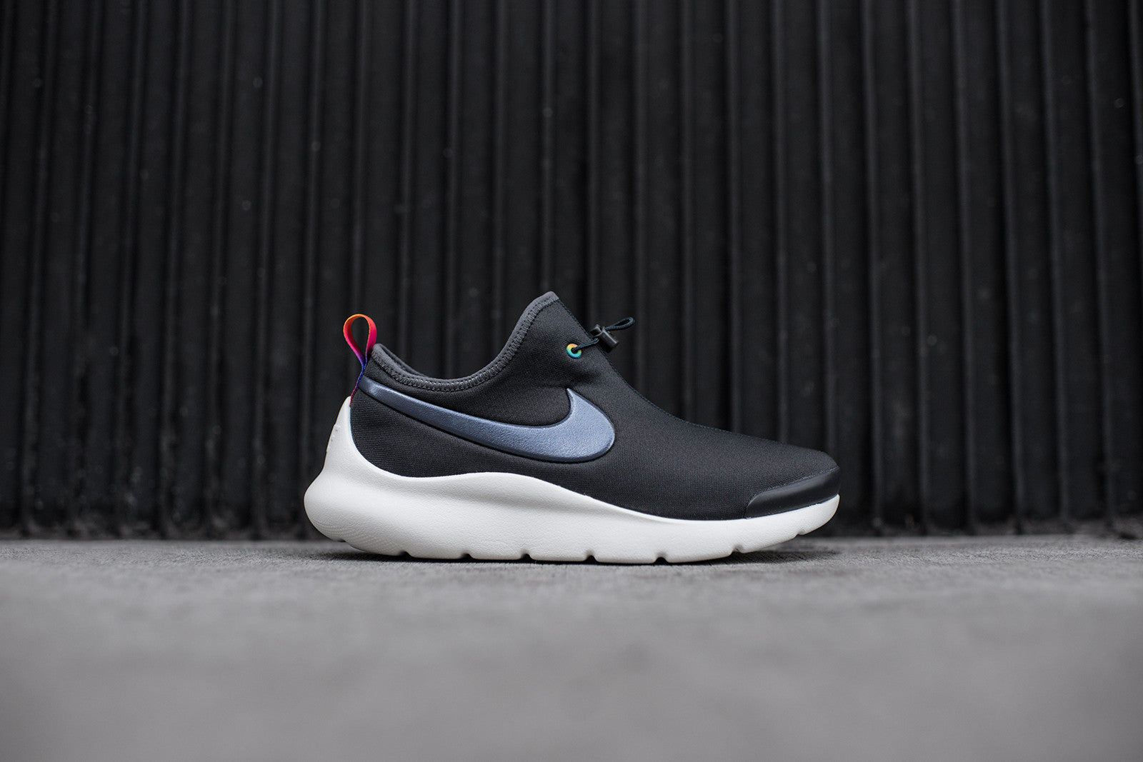 Nike Aparte SE - Black / Multi